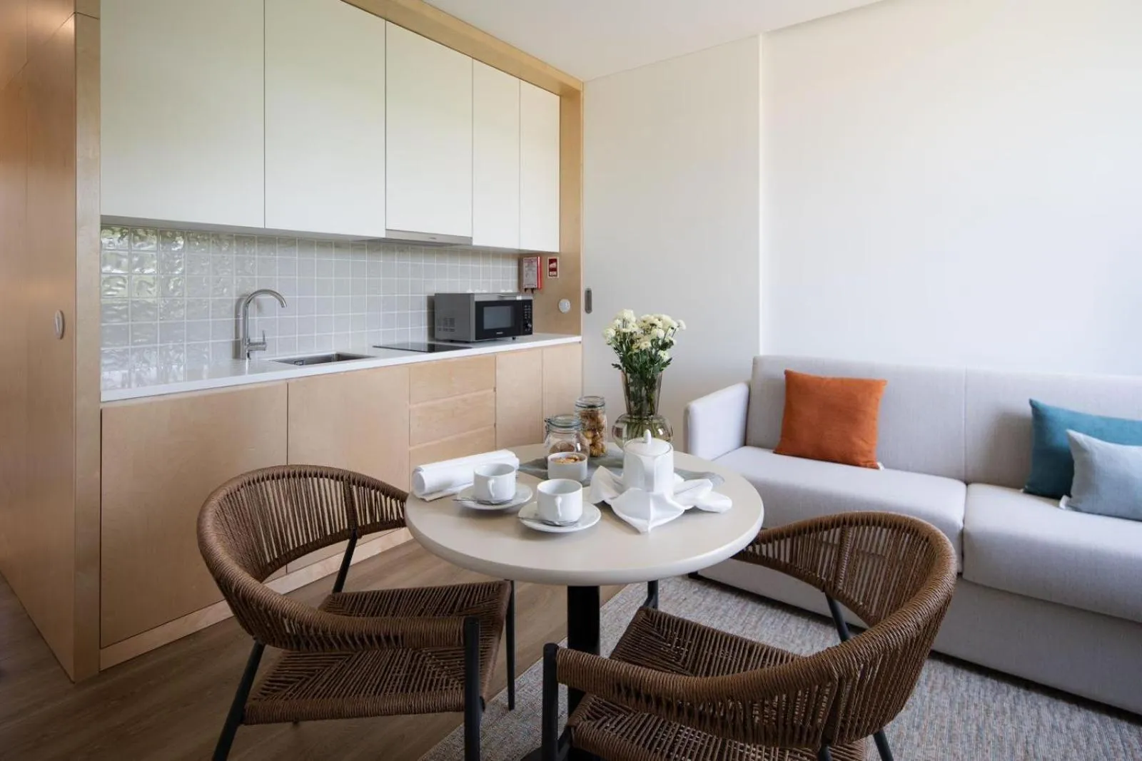 Kitchen or kitchenette in Lusitano Garden Villas