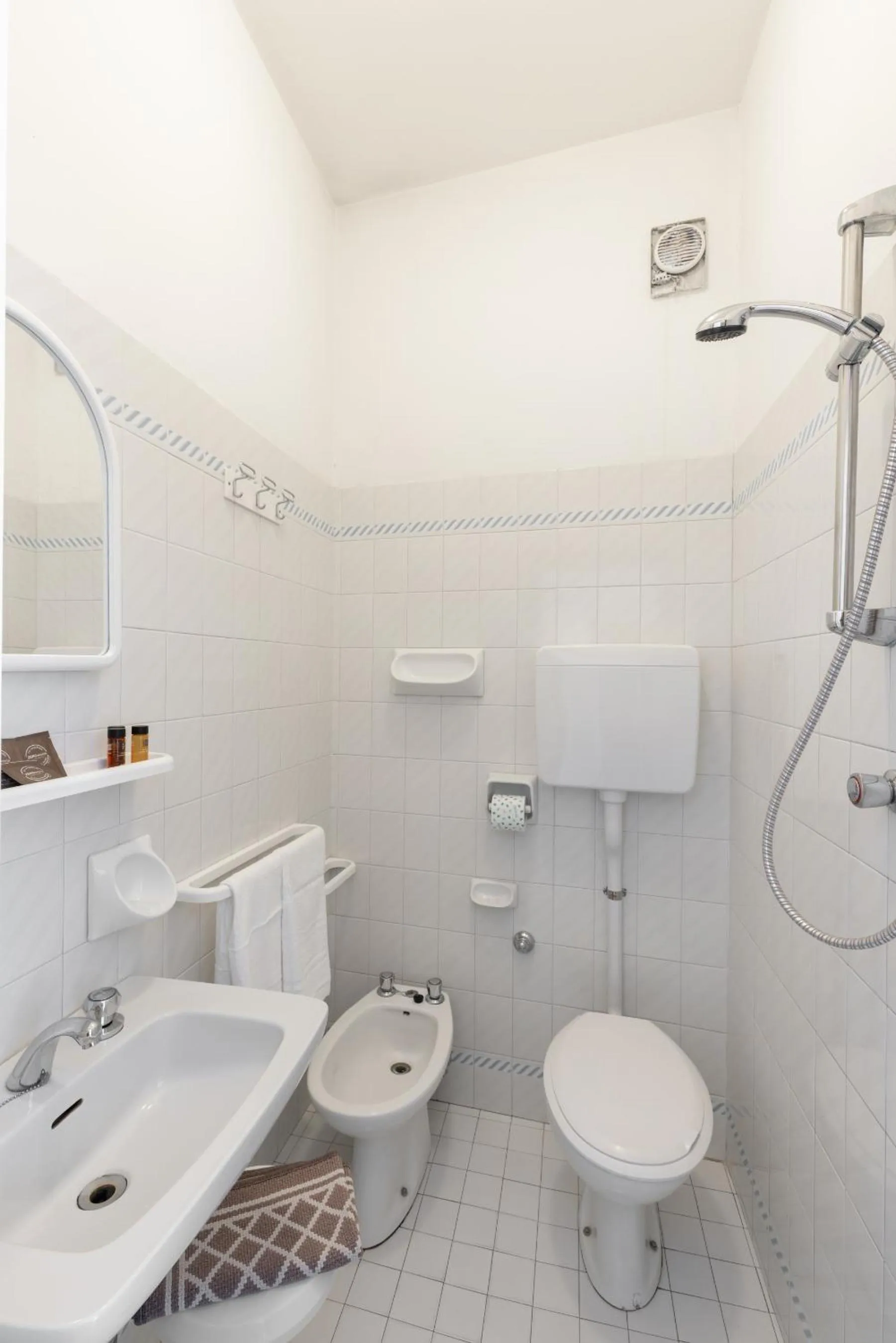 Bathroom in Hotel Morena Riccione Centrale