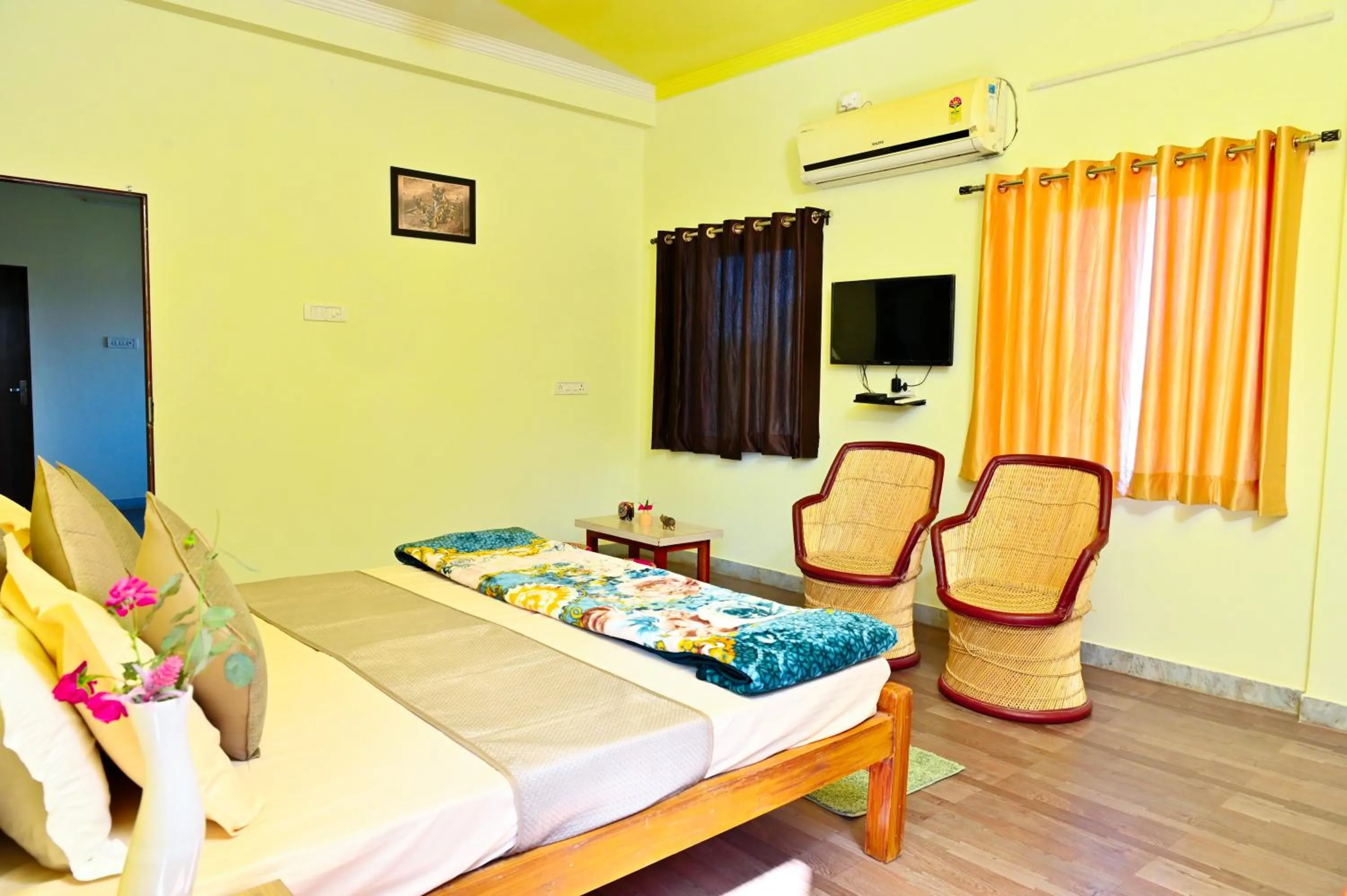 TV and multimedia, Bed in The Bagh Village Resort & Spa