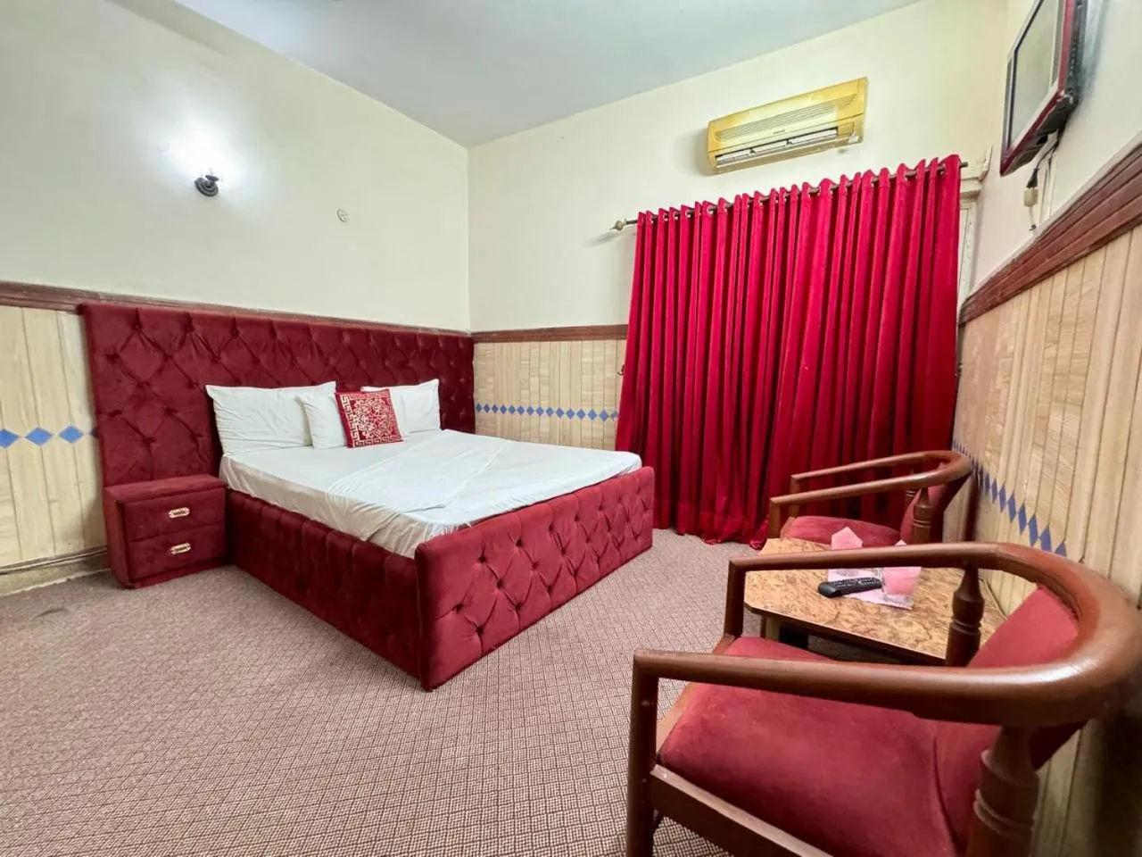 Bed in Uk Family Lodge