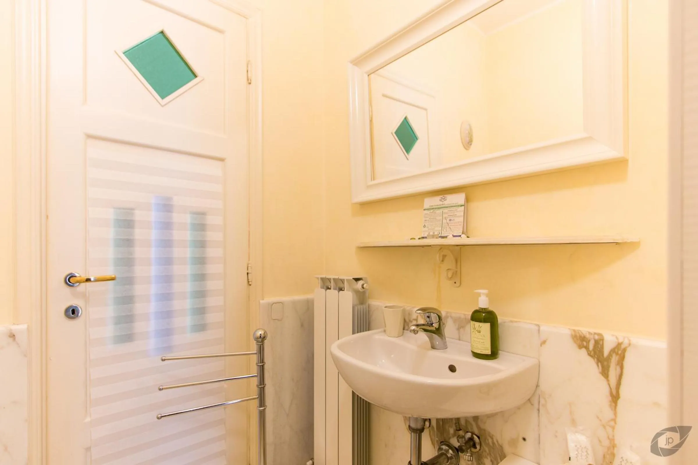 Bathroom in B&B La Sosta degli Artisti