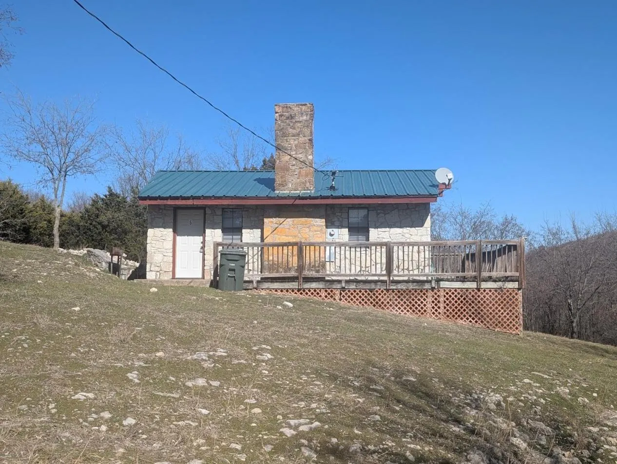 Property building in Cedarvale Cabins Turner Falls