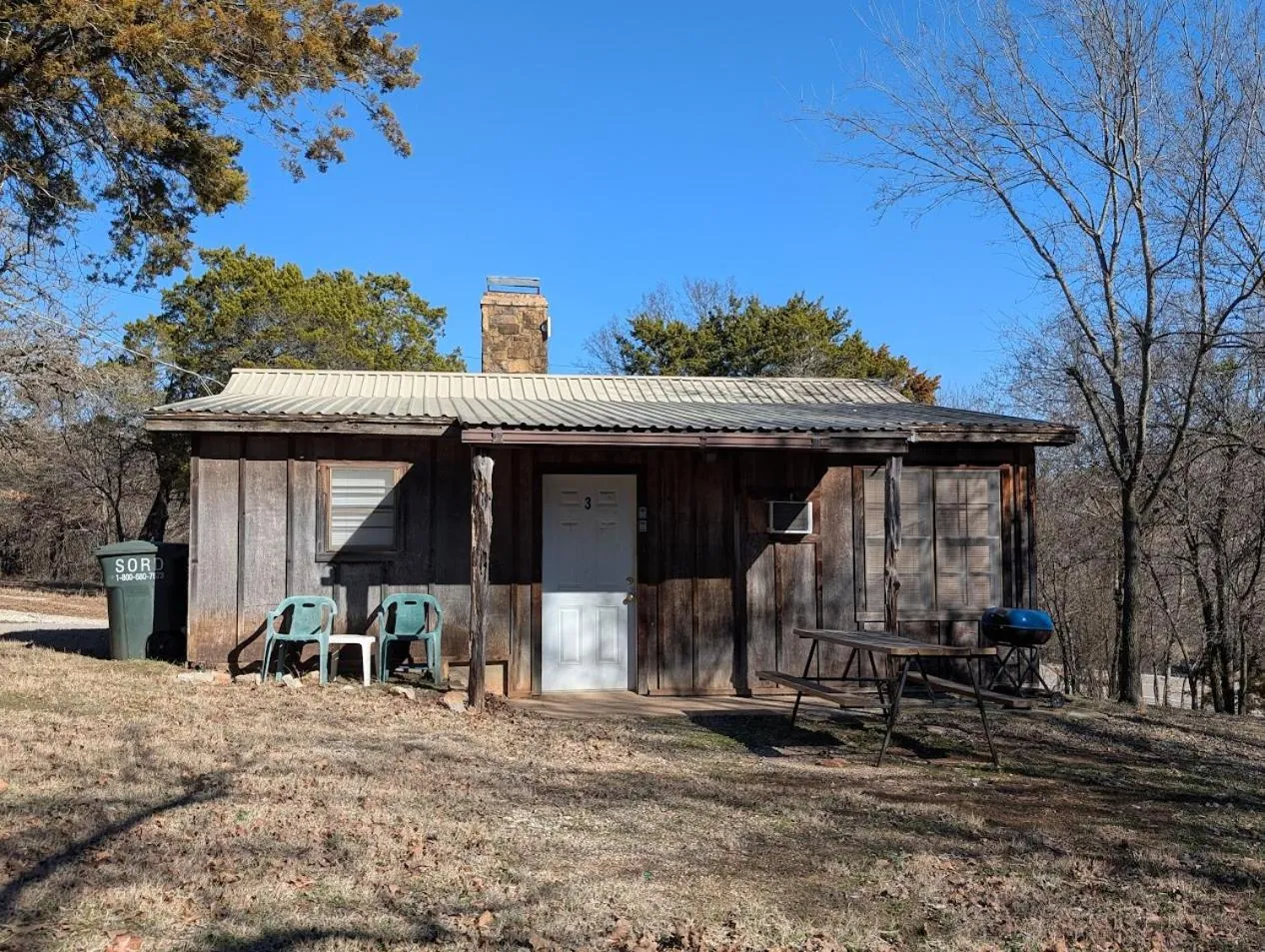 Property building in Cedarvale Cabins Turner Falls
