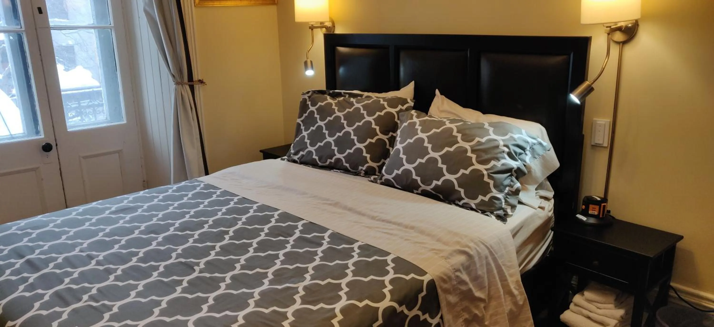 Bed in Gingerbread Manor