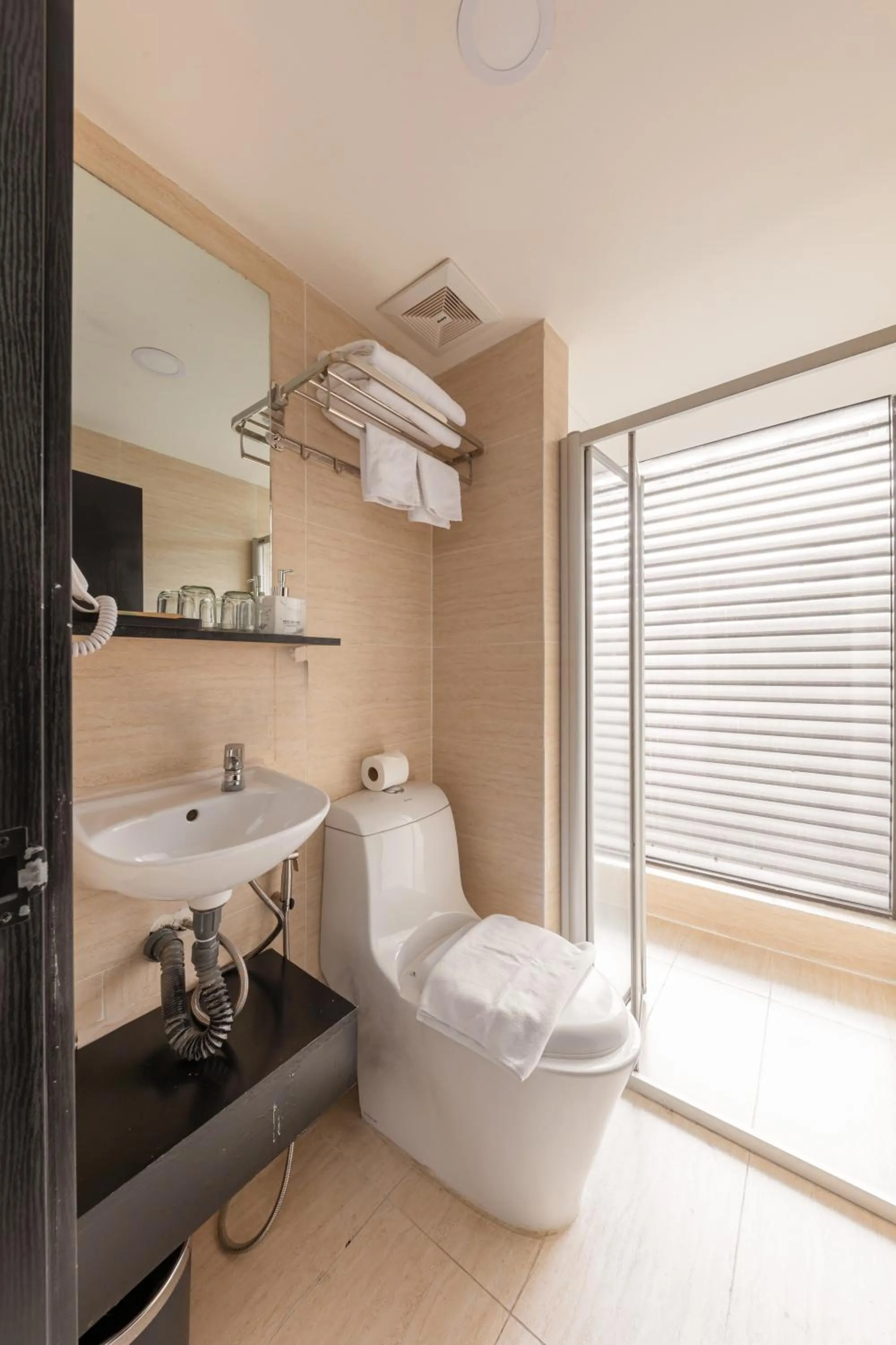 Toilet in La Doma en Adagio - Sleep and Heal