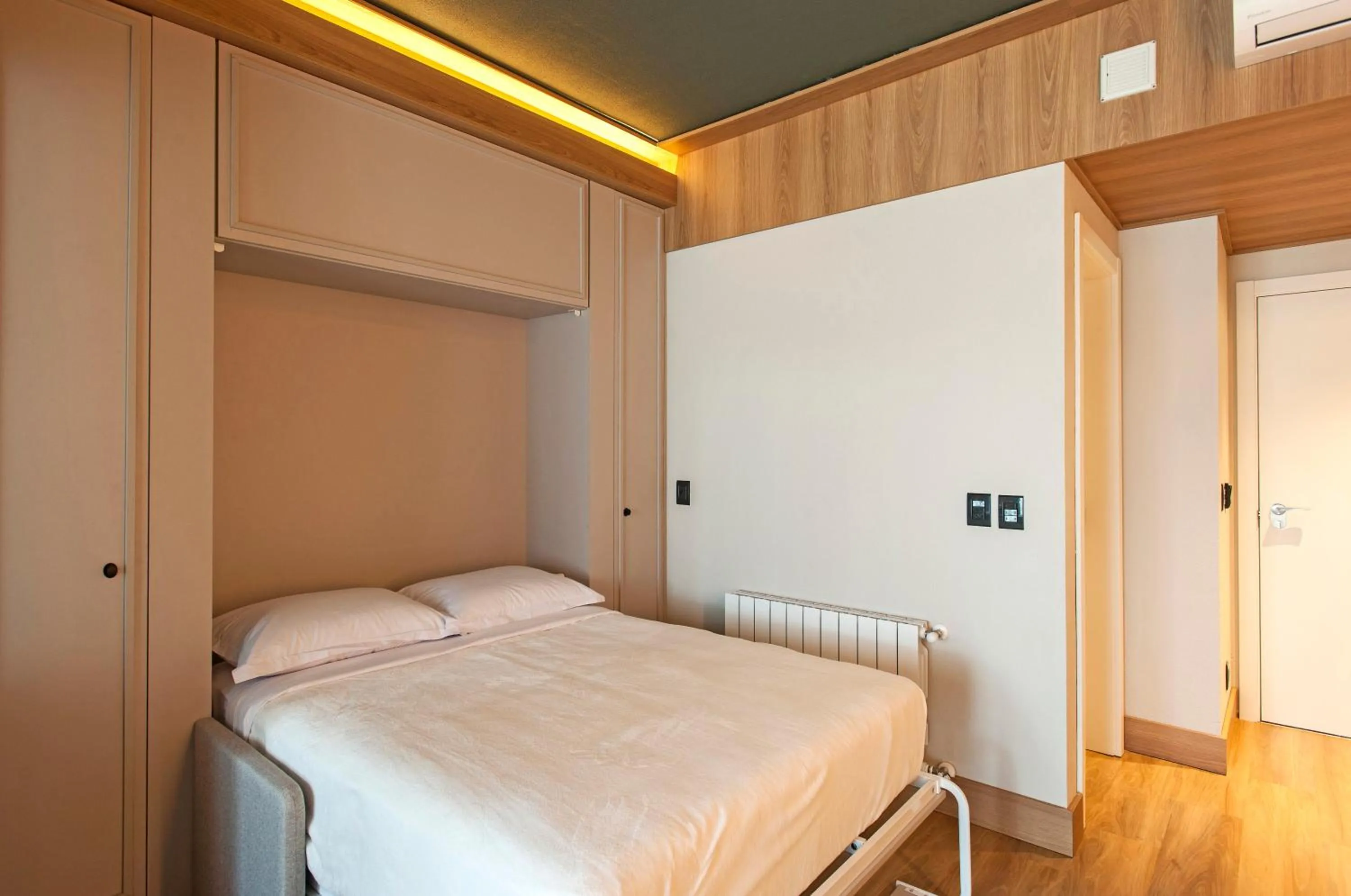 Bed in Poehma Lago Negro by Livá OFICIAL