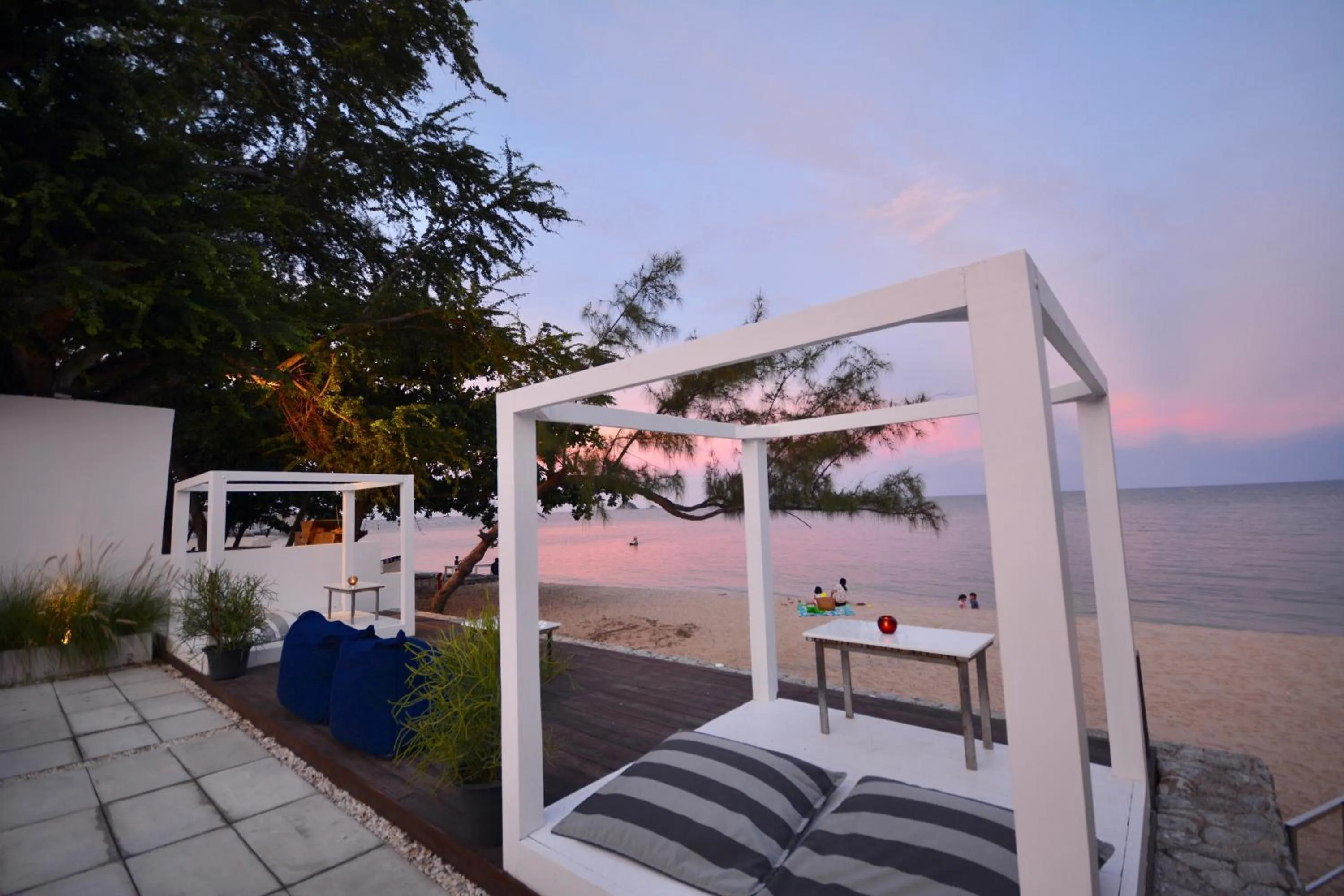 Restaurant/places to eat in Sanae Beach Hua Hin