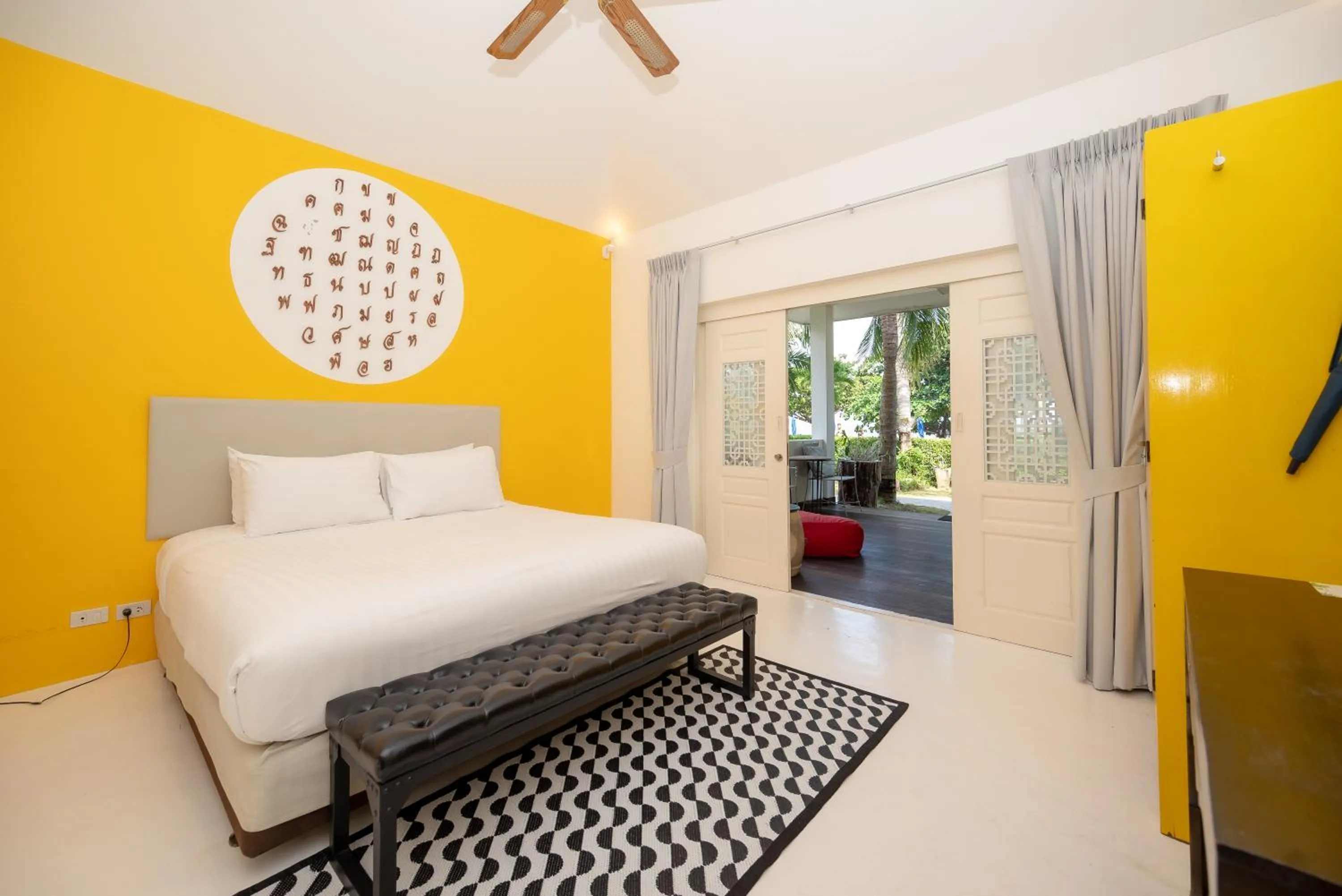 Bed in Sanae Beach Hua Hin