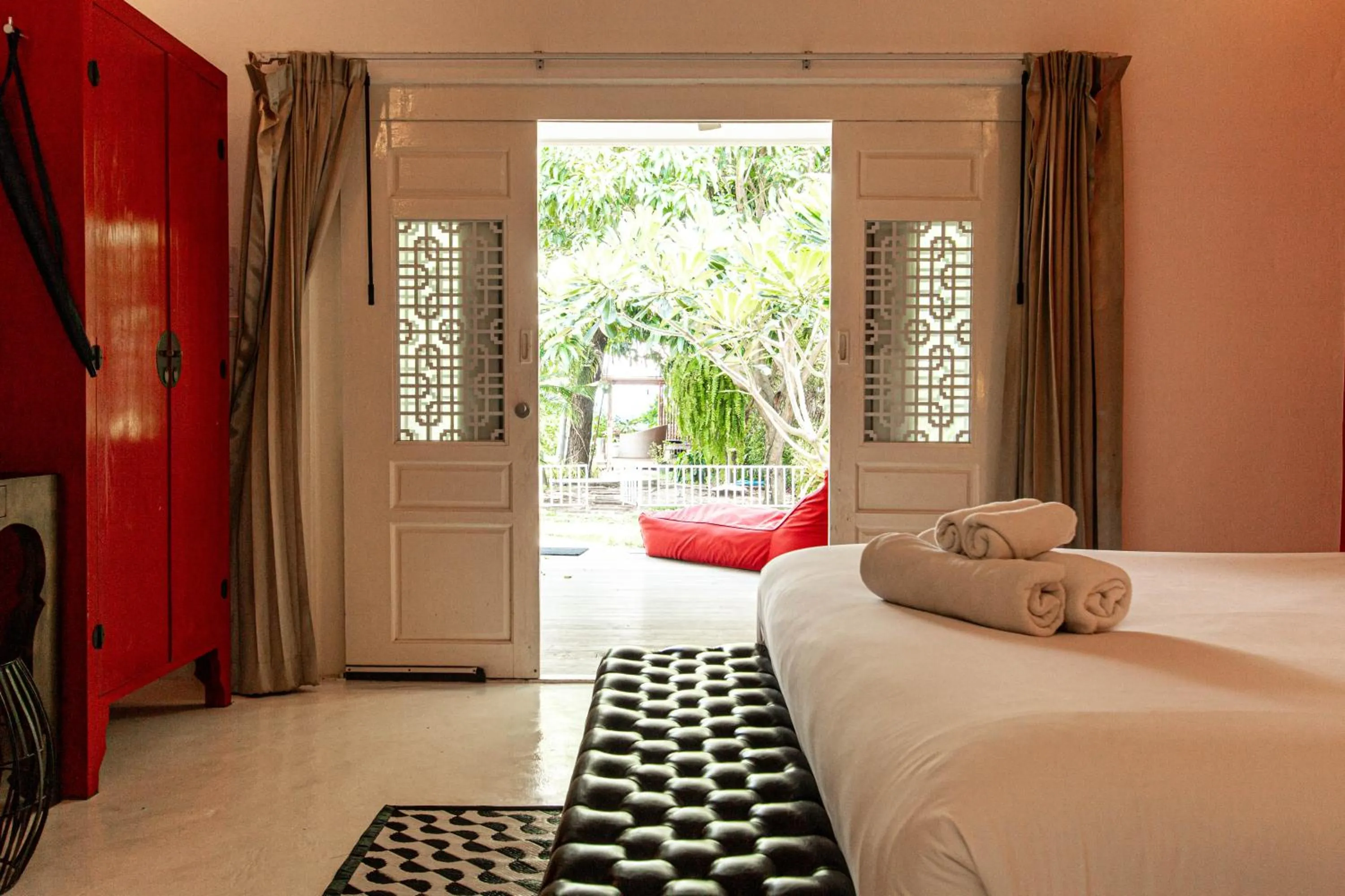 Bed in Sanae Beach Hua Hin