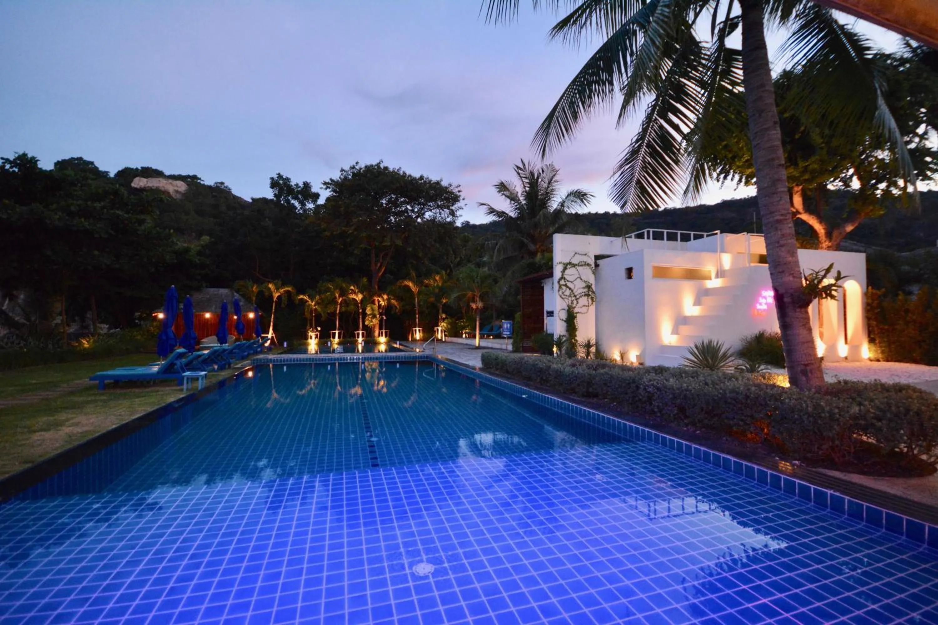 Swimming pool in Sanae Beach Hua Hin