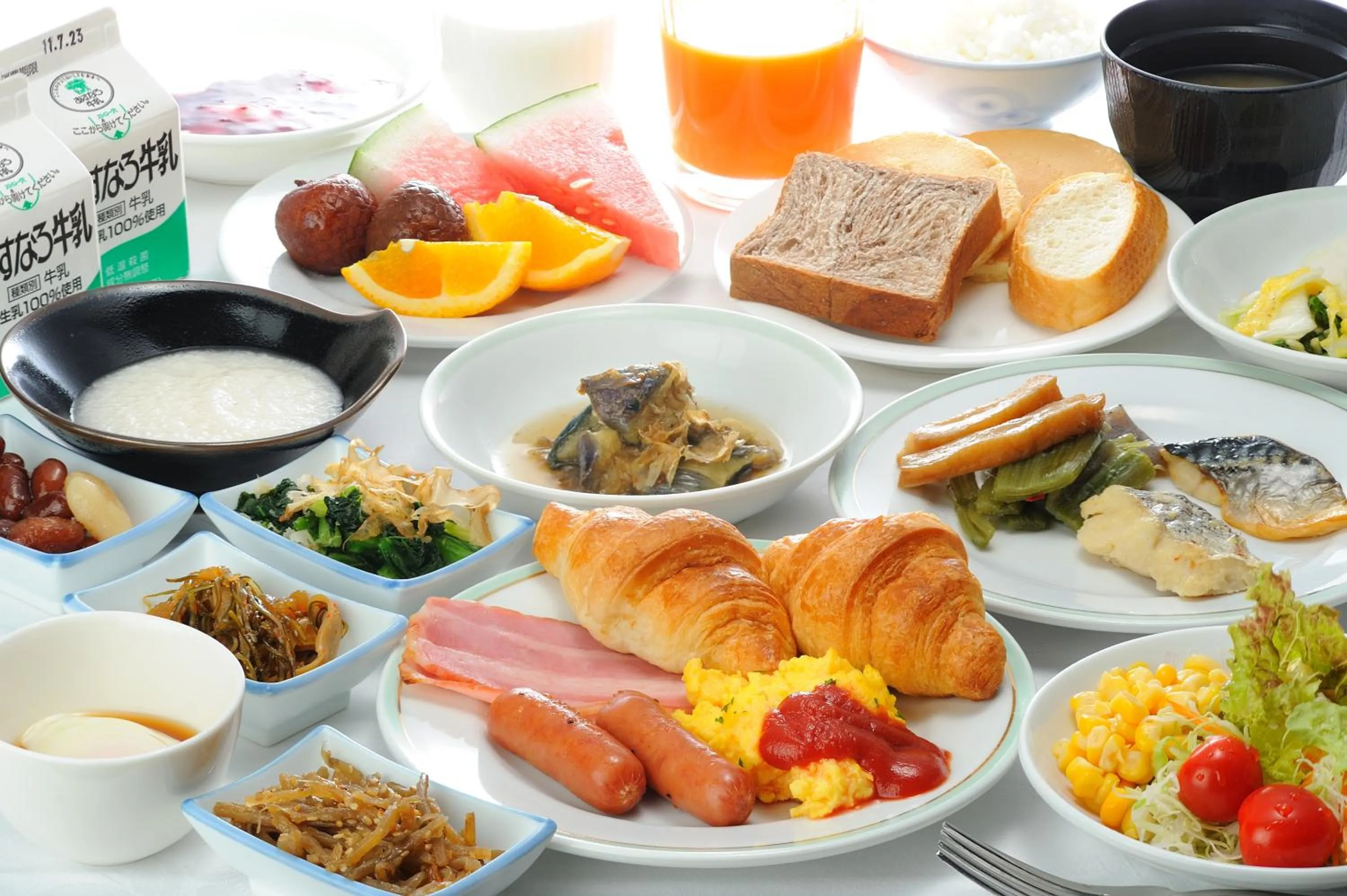 Buffet breakfast in Hotel Route Inn Annaka