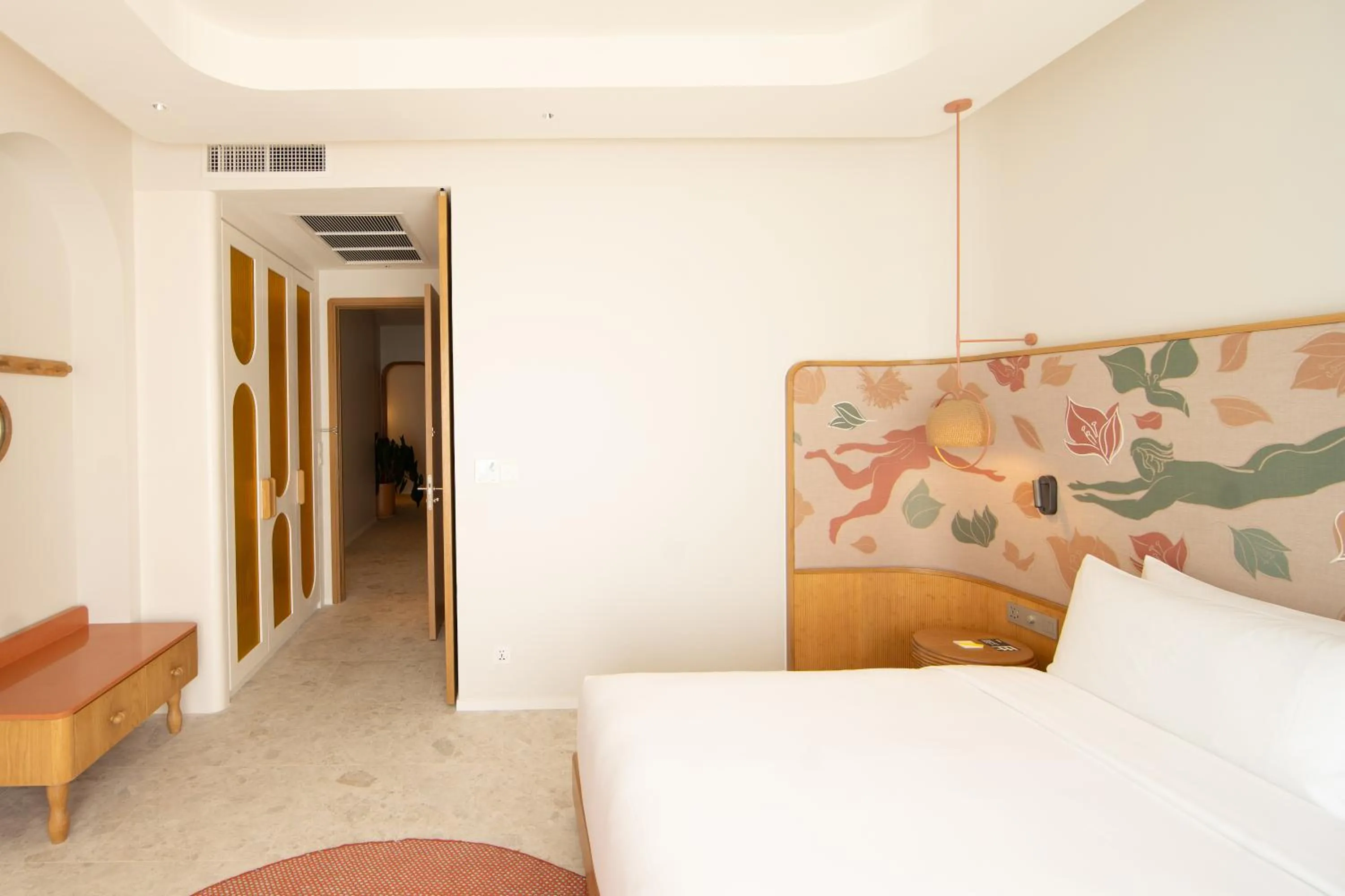 Bedroom, Bed in The Standard, Pattaya Na Jomtien