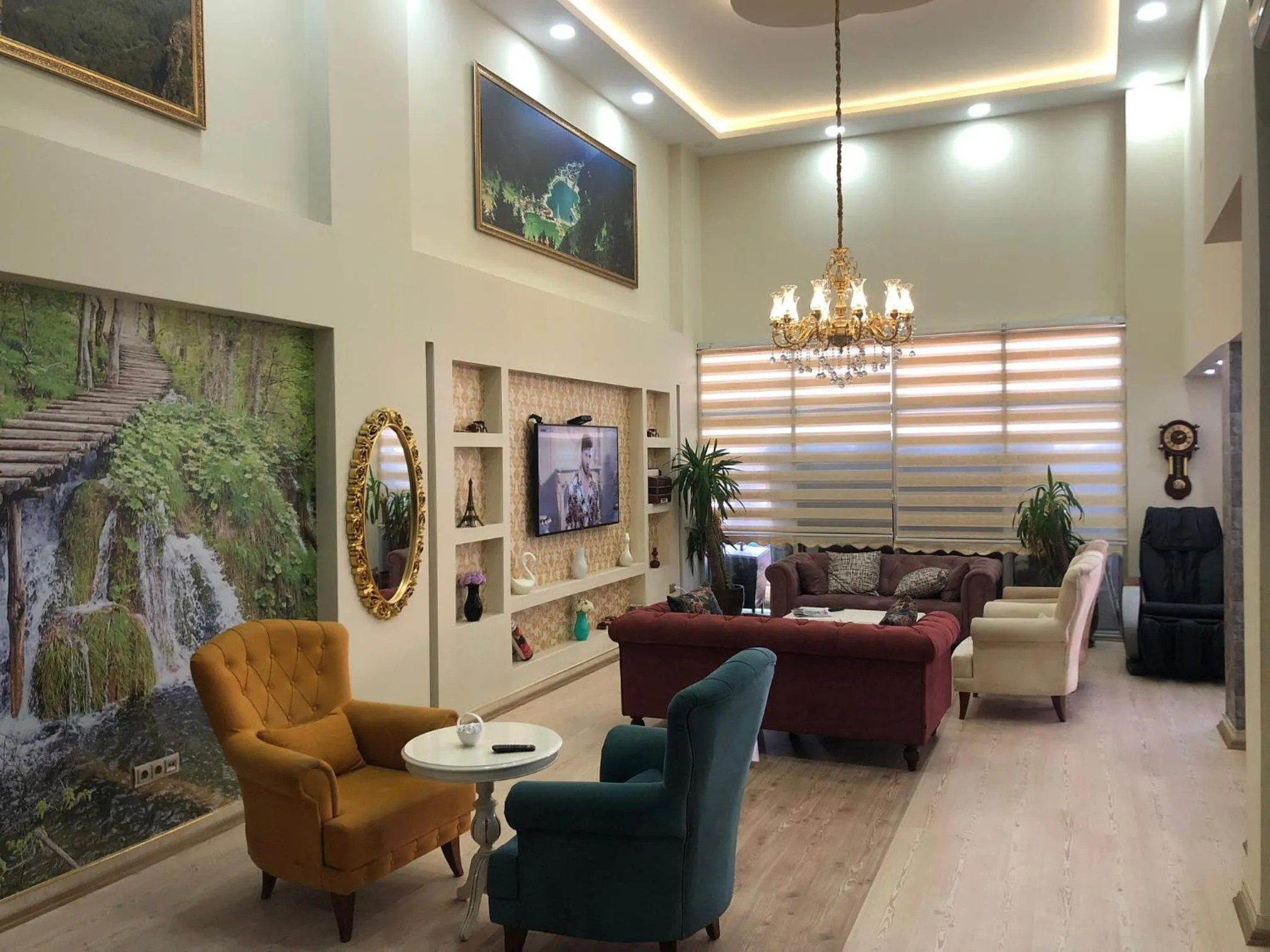 Communal lounge/ TV room in Sanli Hotel Hammam & SPA