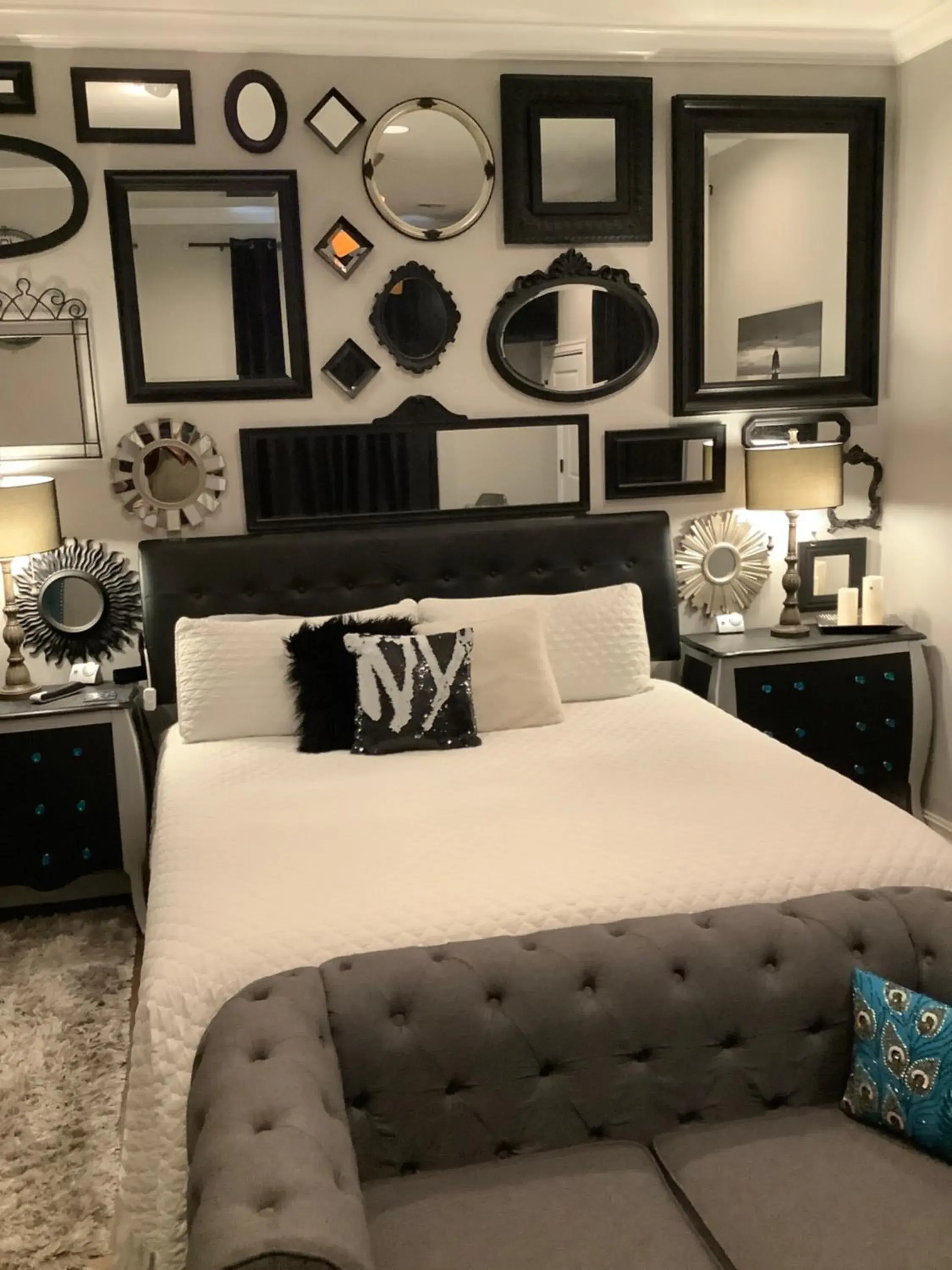 King Room with Balcony in BarDew Valley Inn King Room with Balcony in BarDew Valley Inn