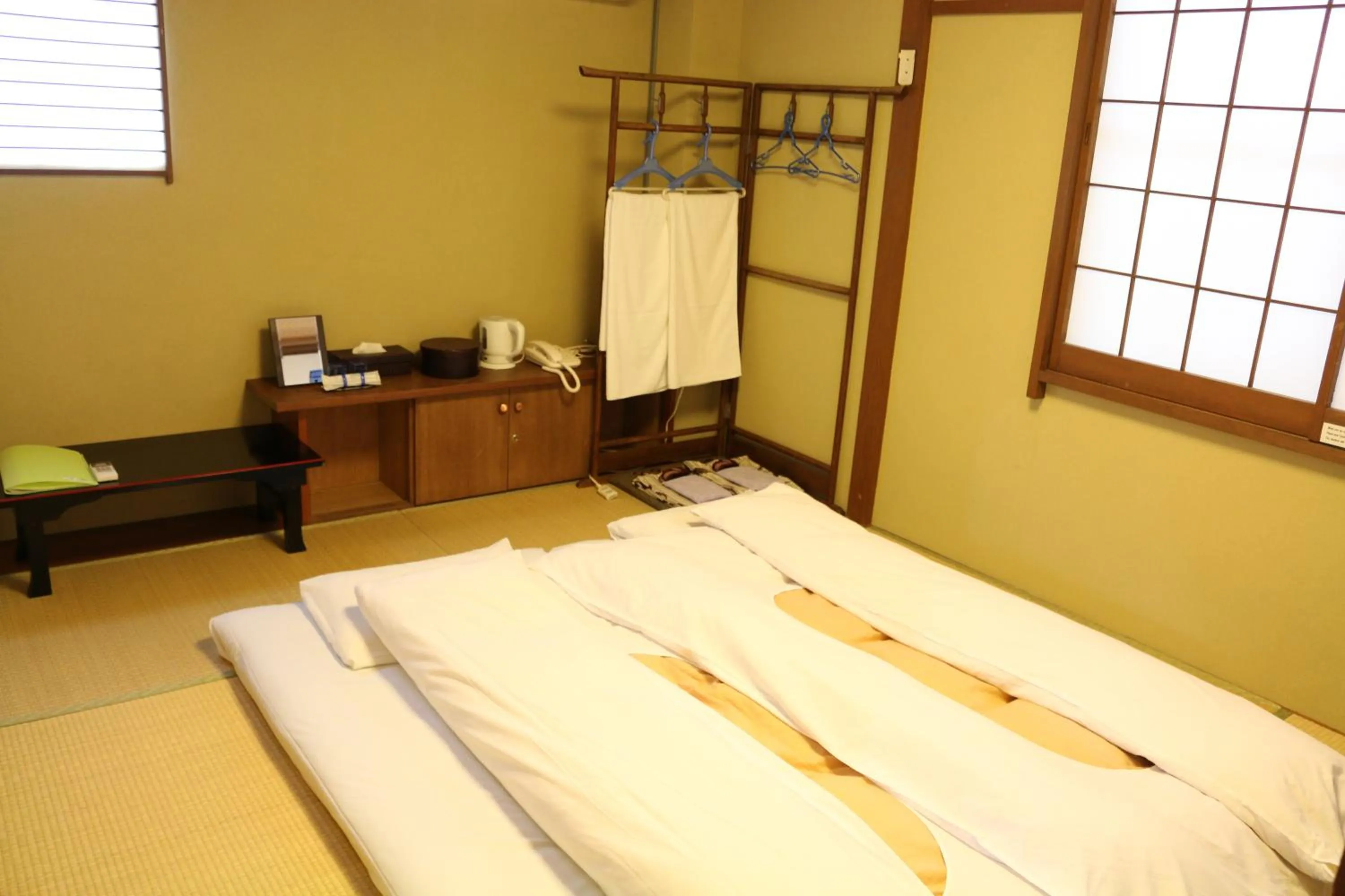 Bed in Kyo no Yado Sangen Ninenzaka
