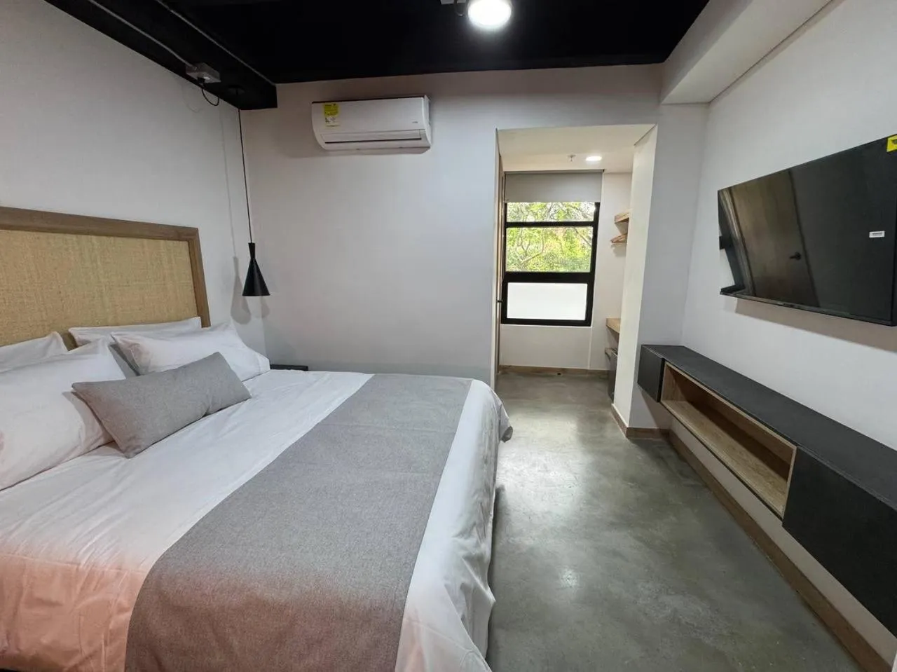 Photo of the whole room, Bed in Akela Park Hotel