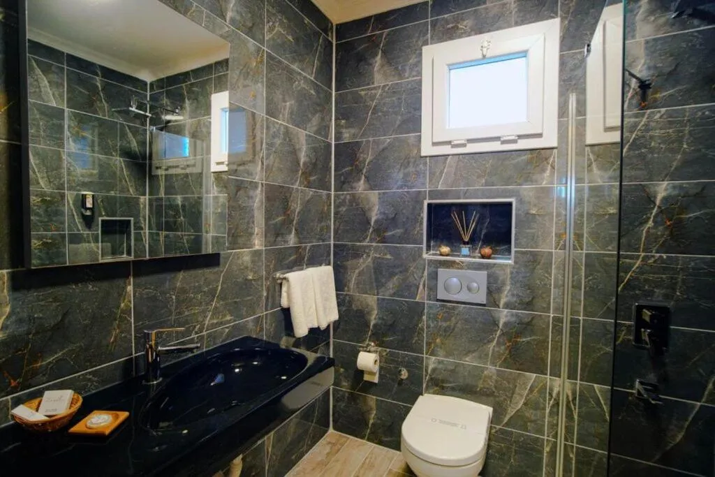 Bathroom in Urla Zeytin Hotel