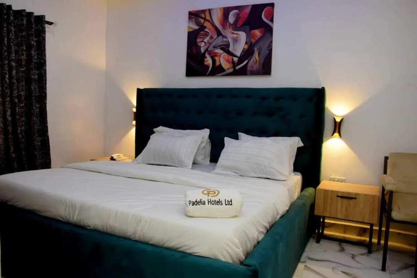 Bed in Hotel Padelia Apartment Airport Road Lagos