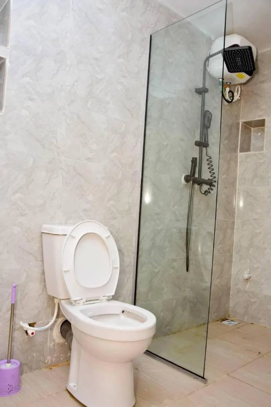 Toilet in Hotel Padelia Apartment Airport Road Lagos