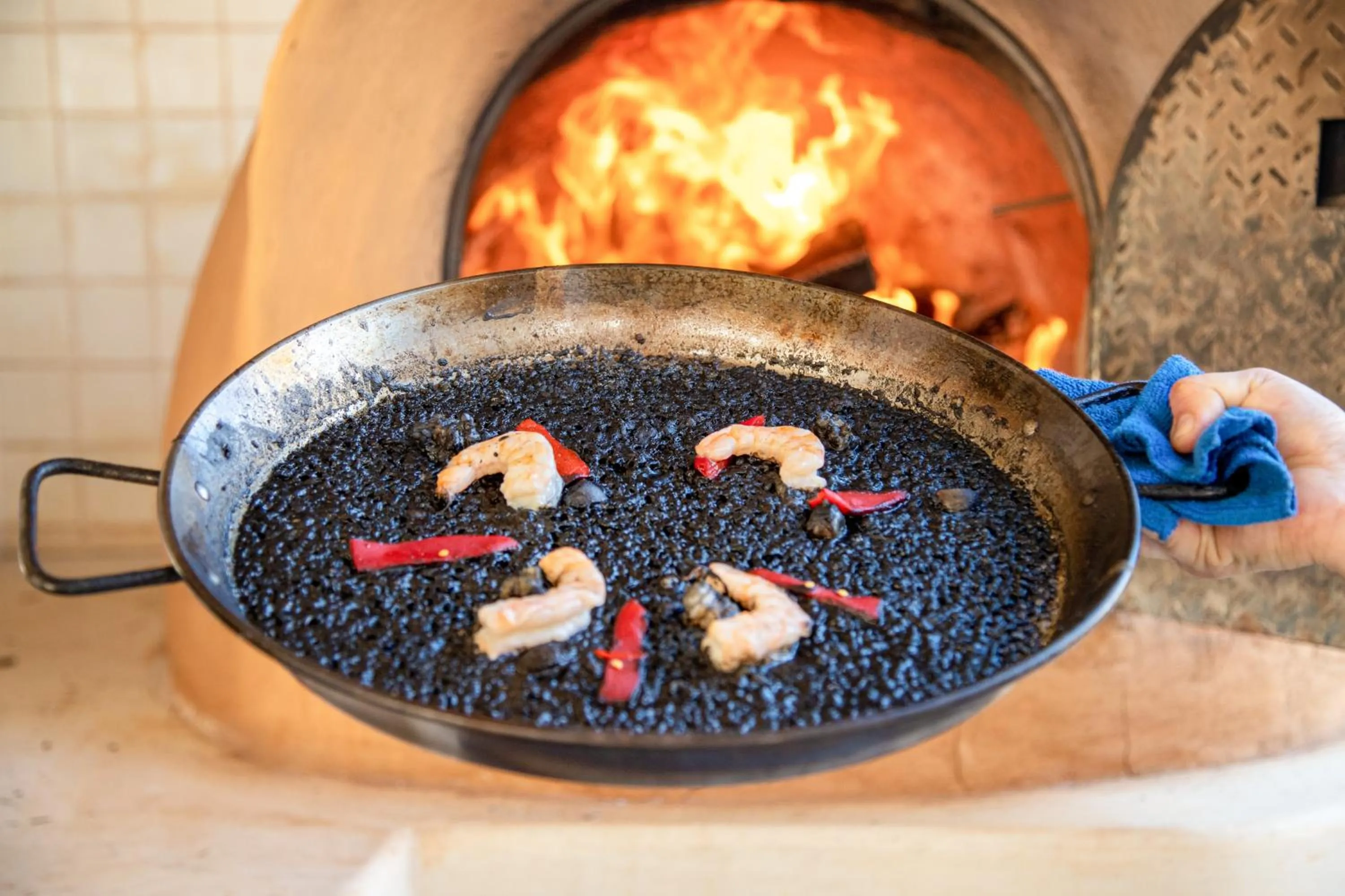 Restaurant/places to eat in Hotel Pomelo