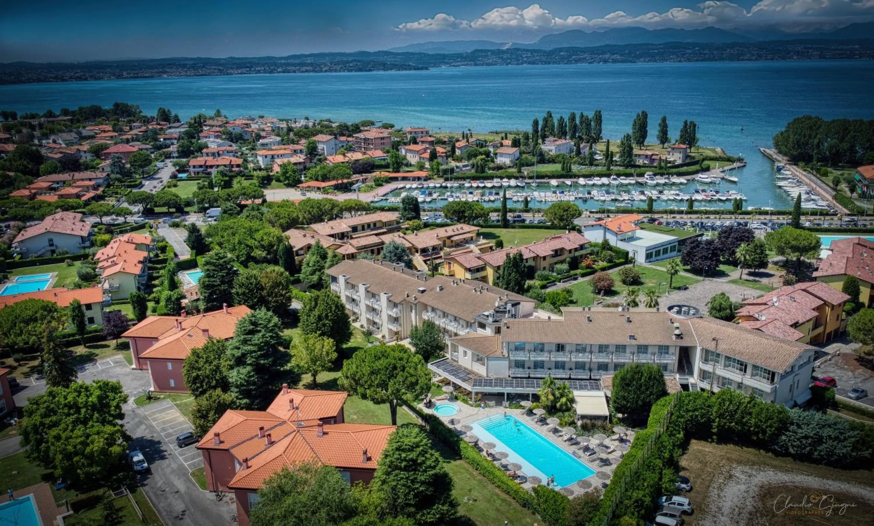 Property building in Hotel Du Parc