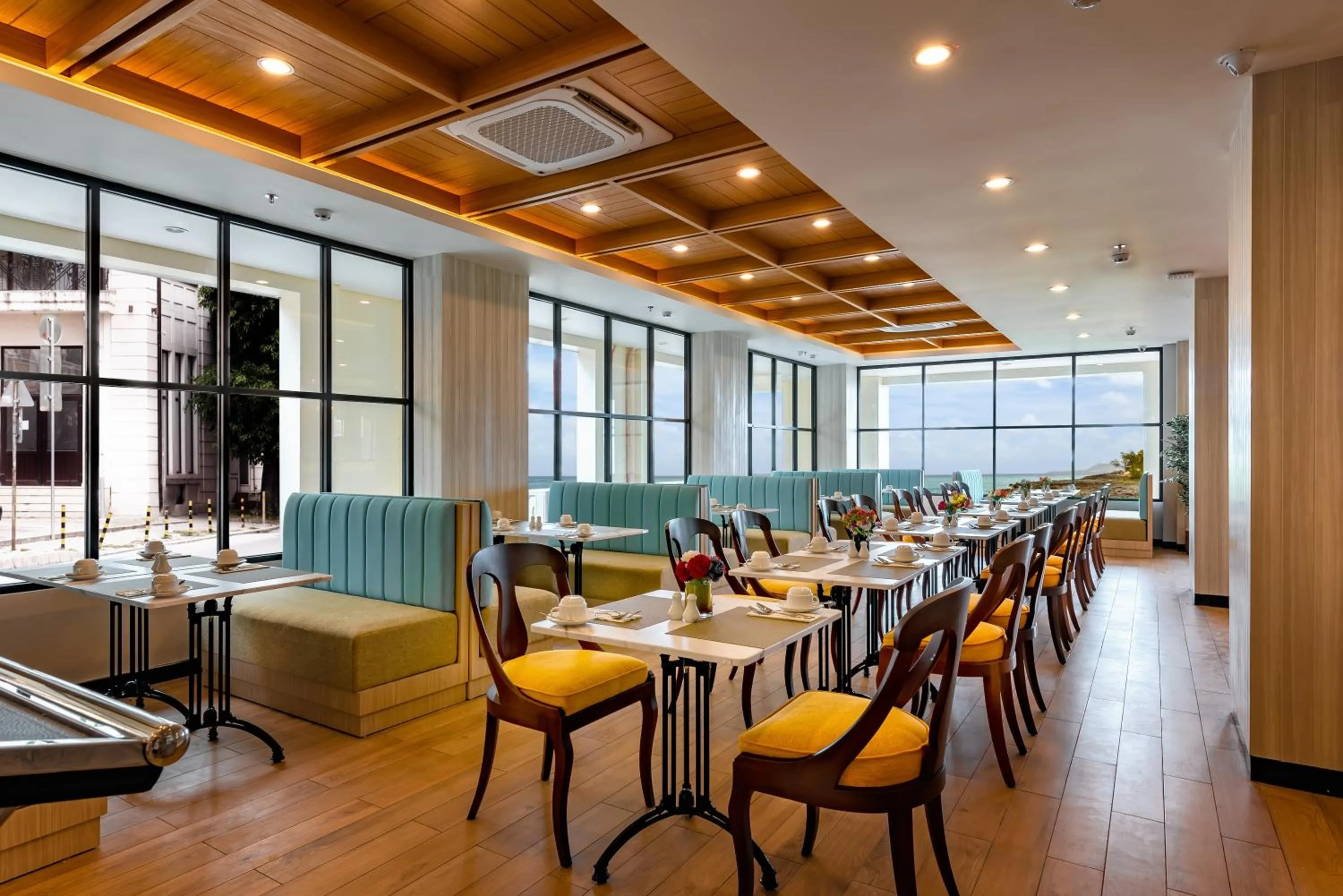 Restaurant/places to eat in d'primahotel Bandar Balikpapan