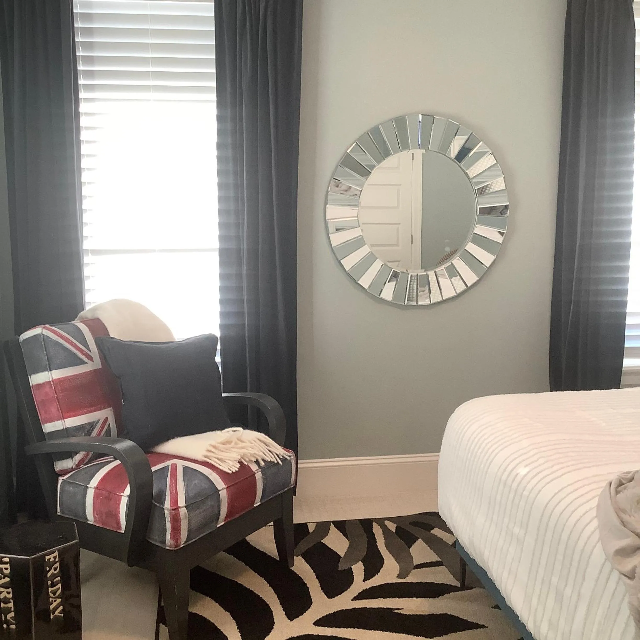 Photo of the whole room, Bed in Sand and Salt Bed & Breakfast