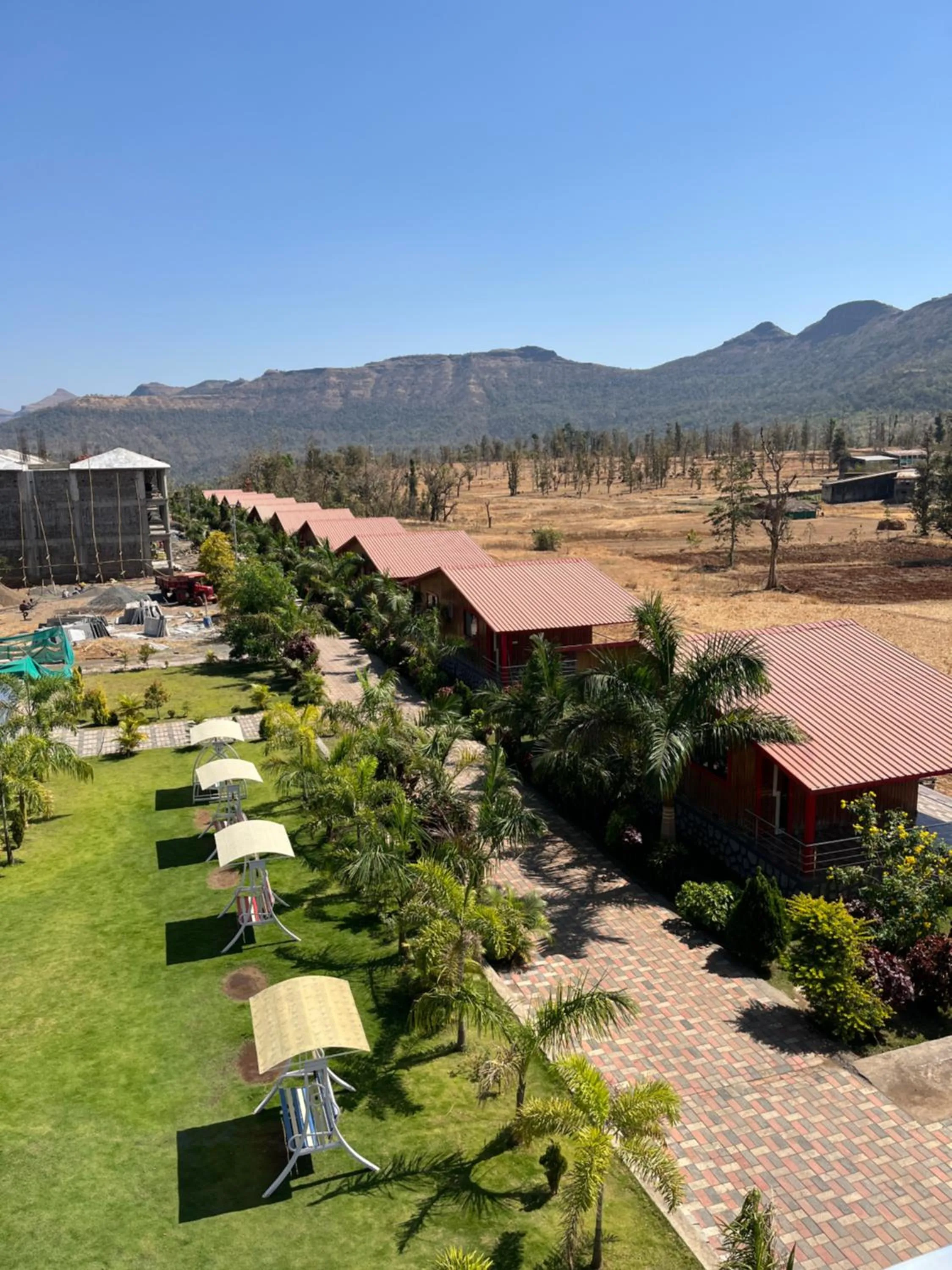 On site in Daksh The Valley Resort - Saputara