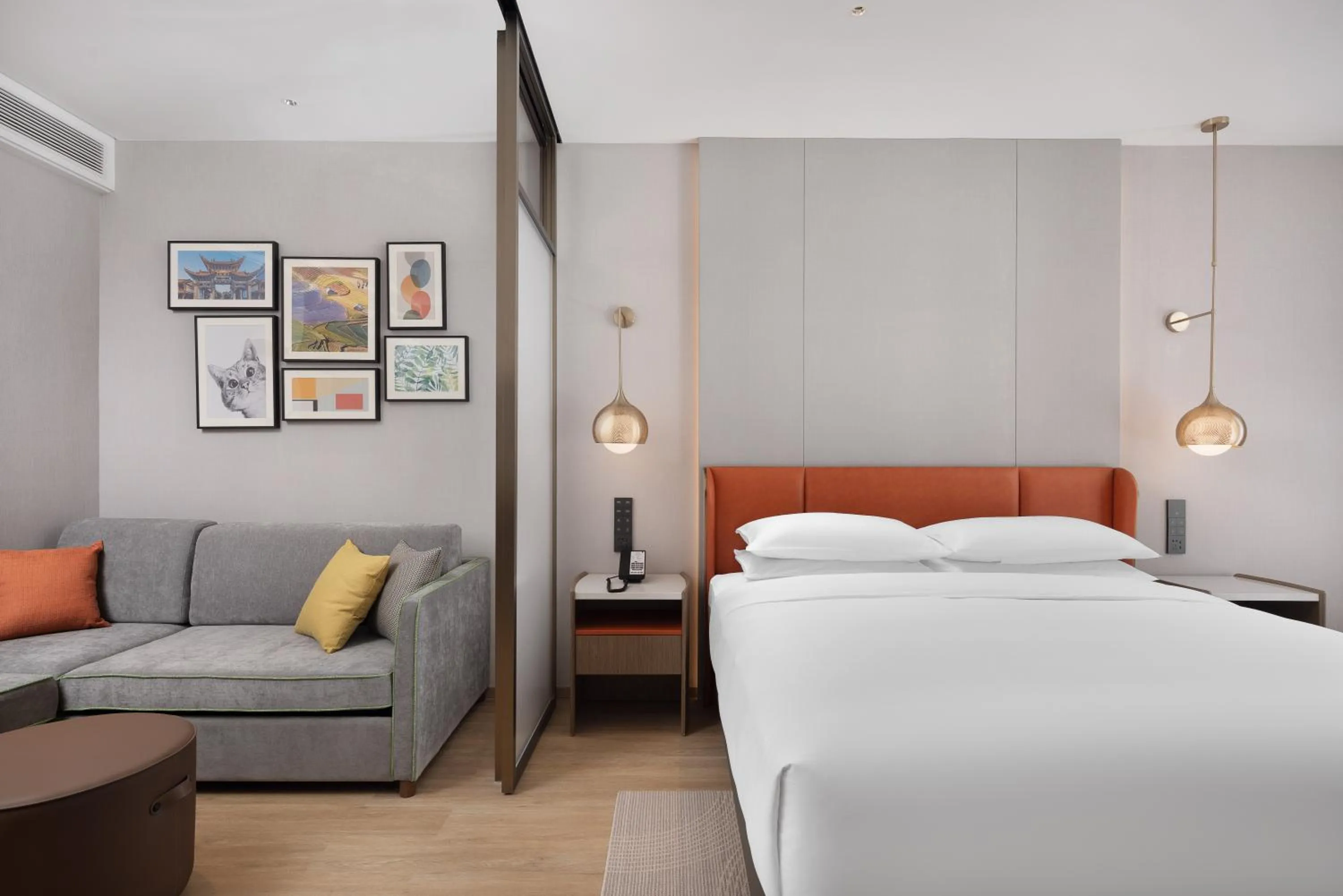 Bed in Home2 Suite by Hilton Kunming Xishan