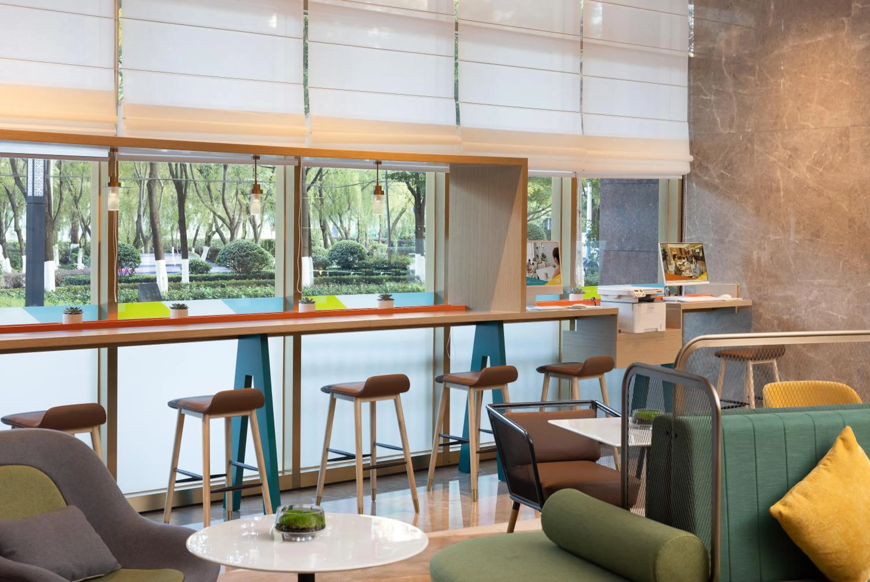 On-site shops in Home2 Suite by Hilton Kunming Xishan