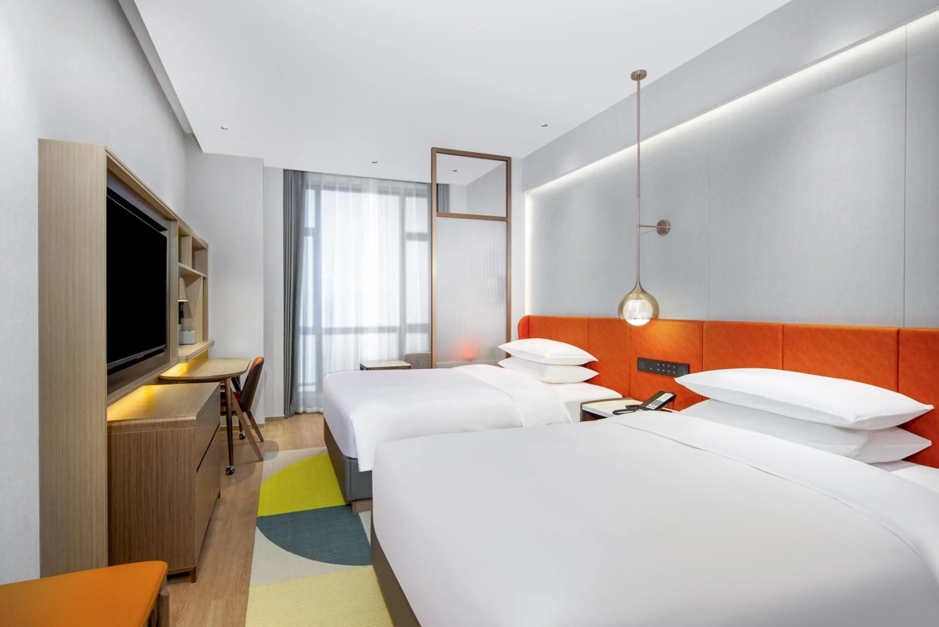 Photo of the whole room, Bed in Home2 Suite by Hilton Foshan Lishui