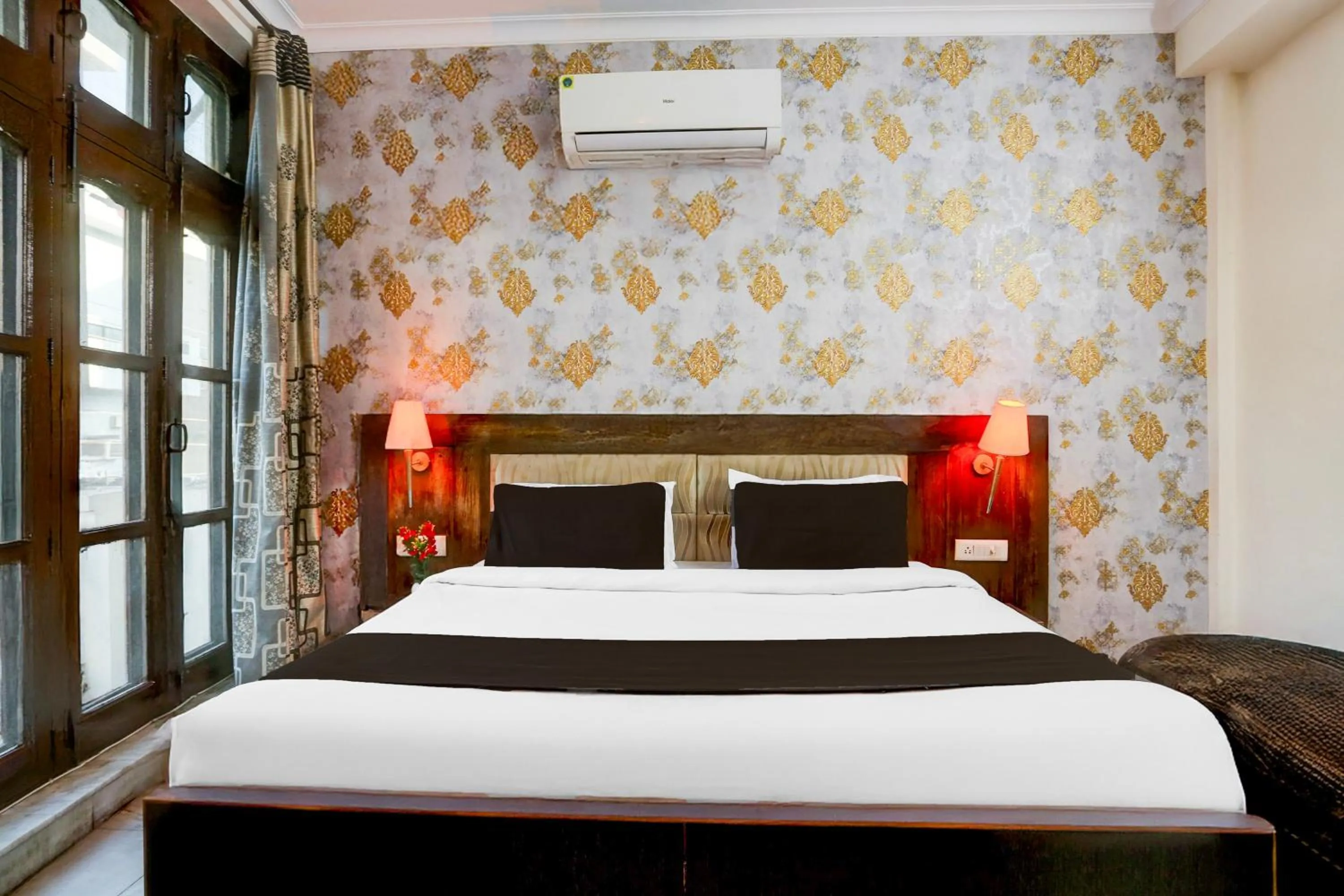 Bedroom, Bed in Super Hotel O Subhani Building Formerly Hotel Amandeep