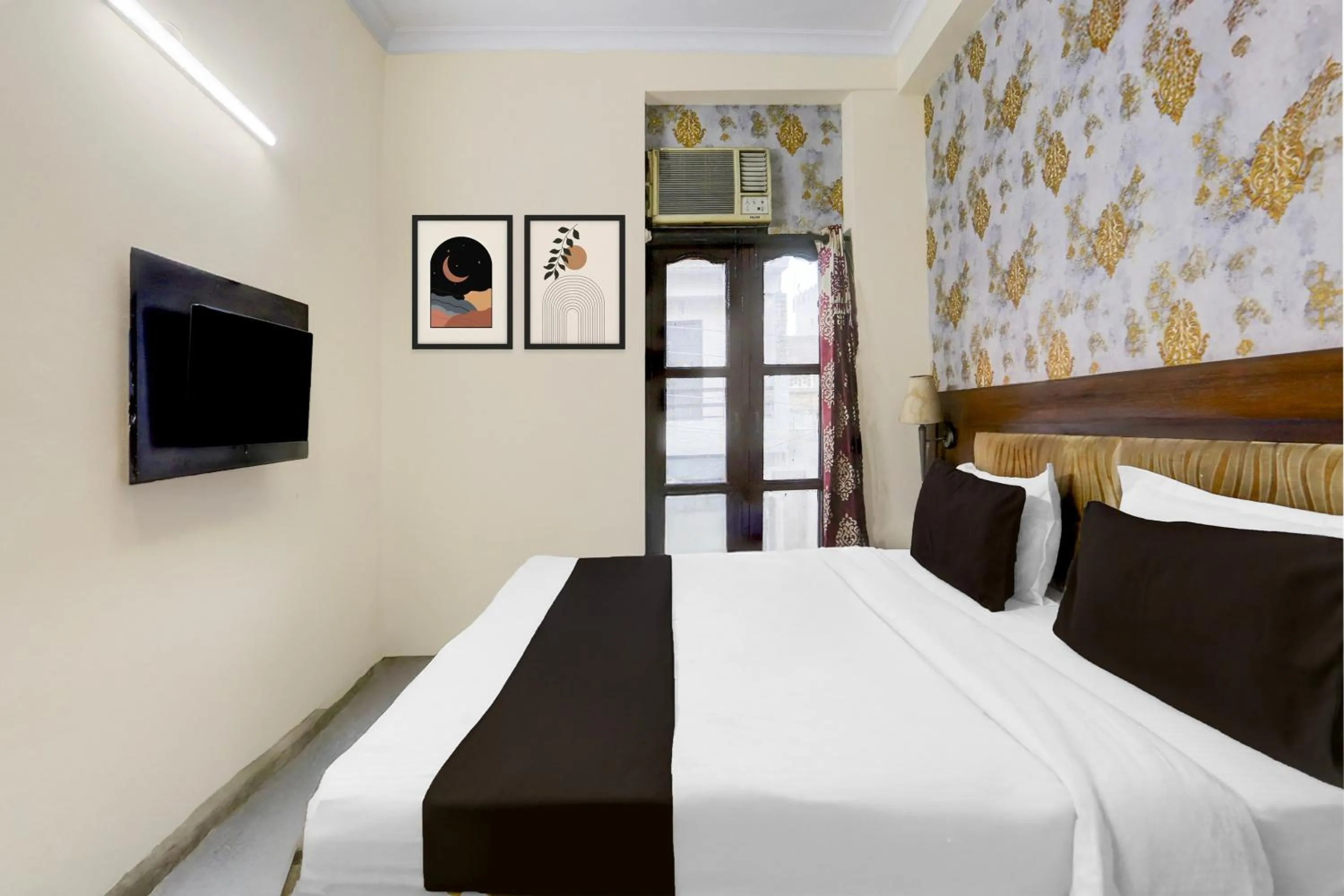 Bedroom, Bed in Super Hotel O Subhani Building Formerly Hotel Amandeep