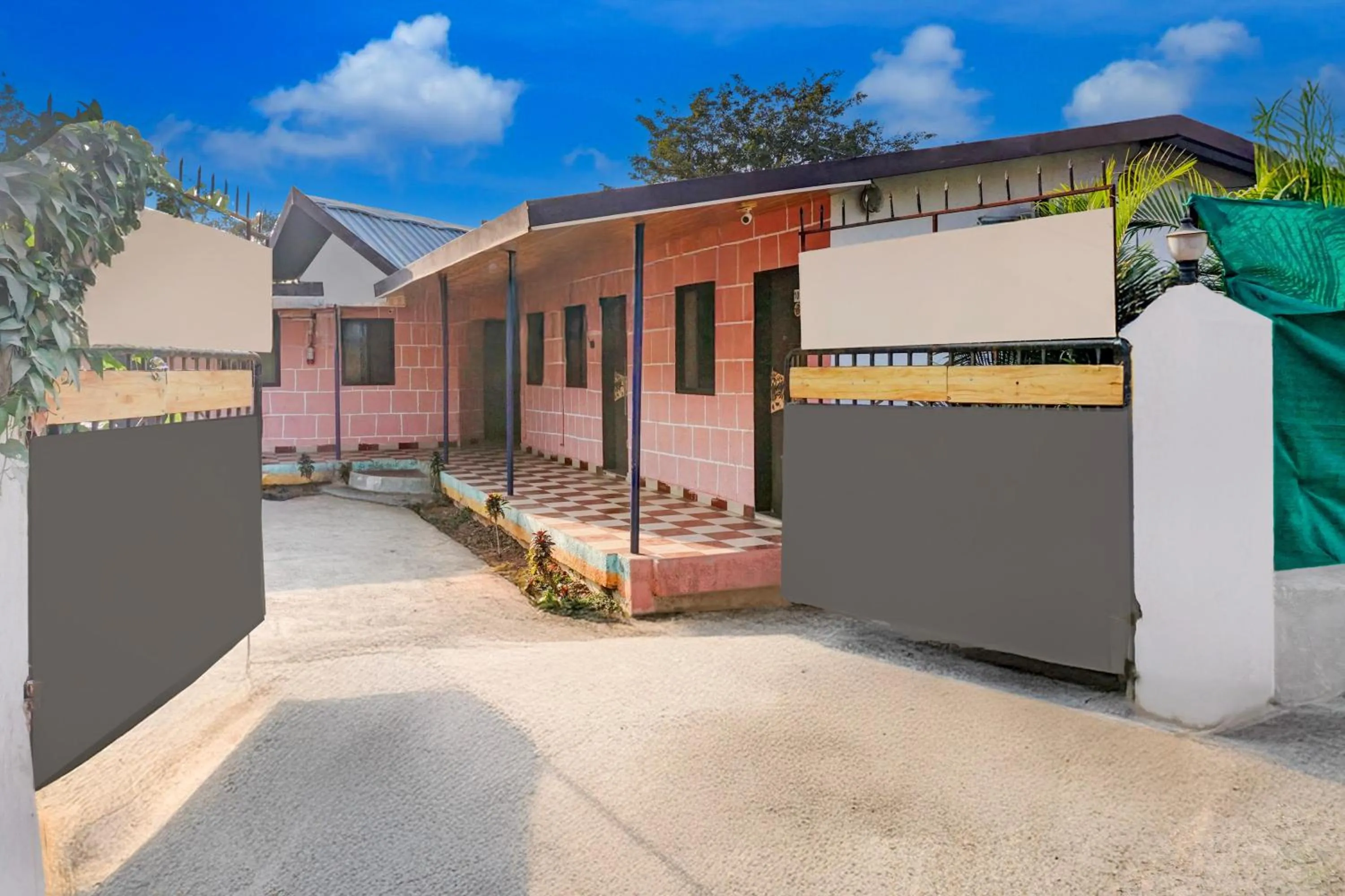 Facade/entrance in Hotel O Malavli Lonavala