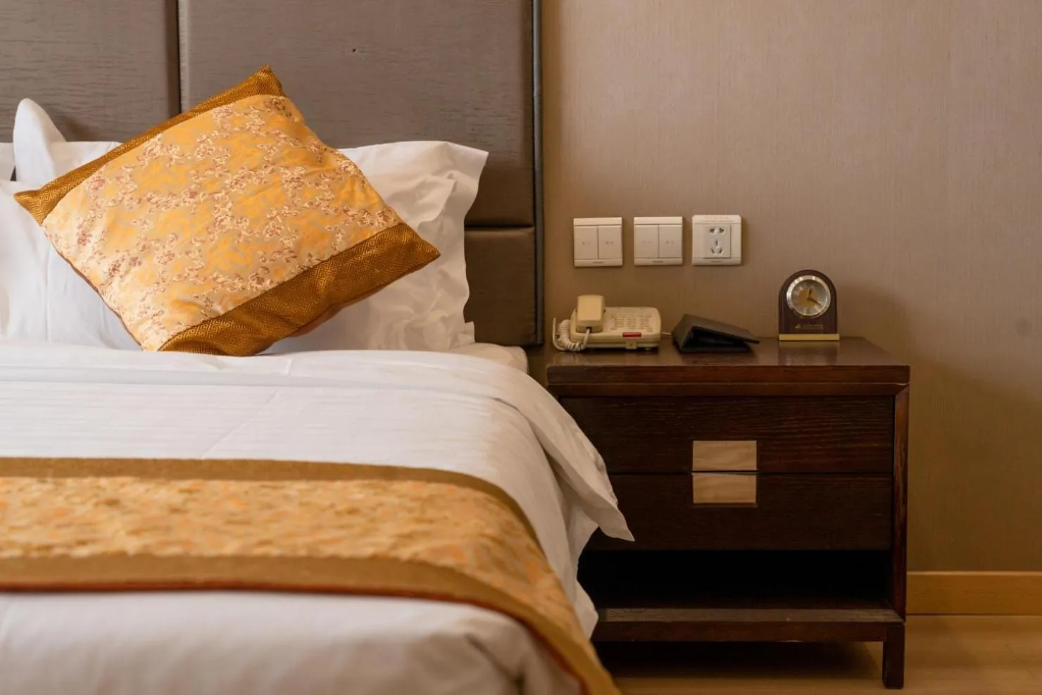 Bed in Beijing Shengli Hotel