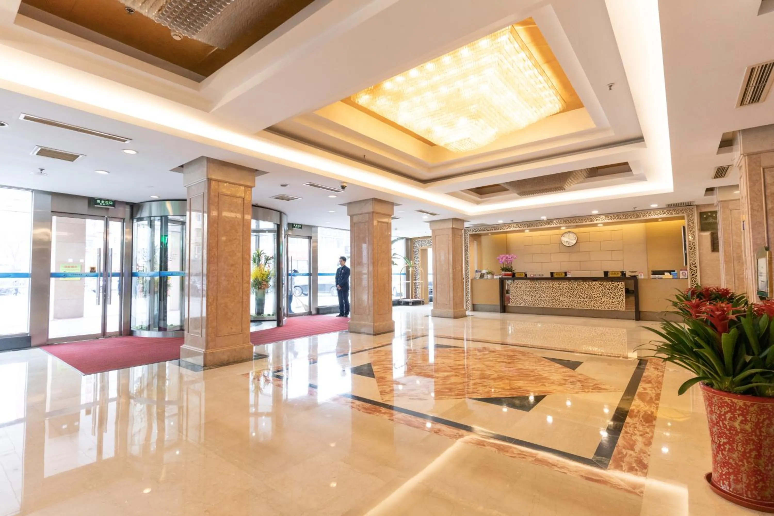 Lobby or reception in Beijing Shengli Hotel
