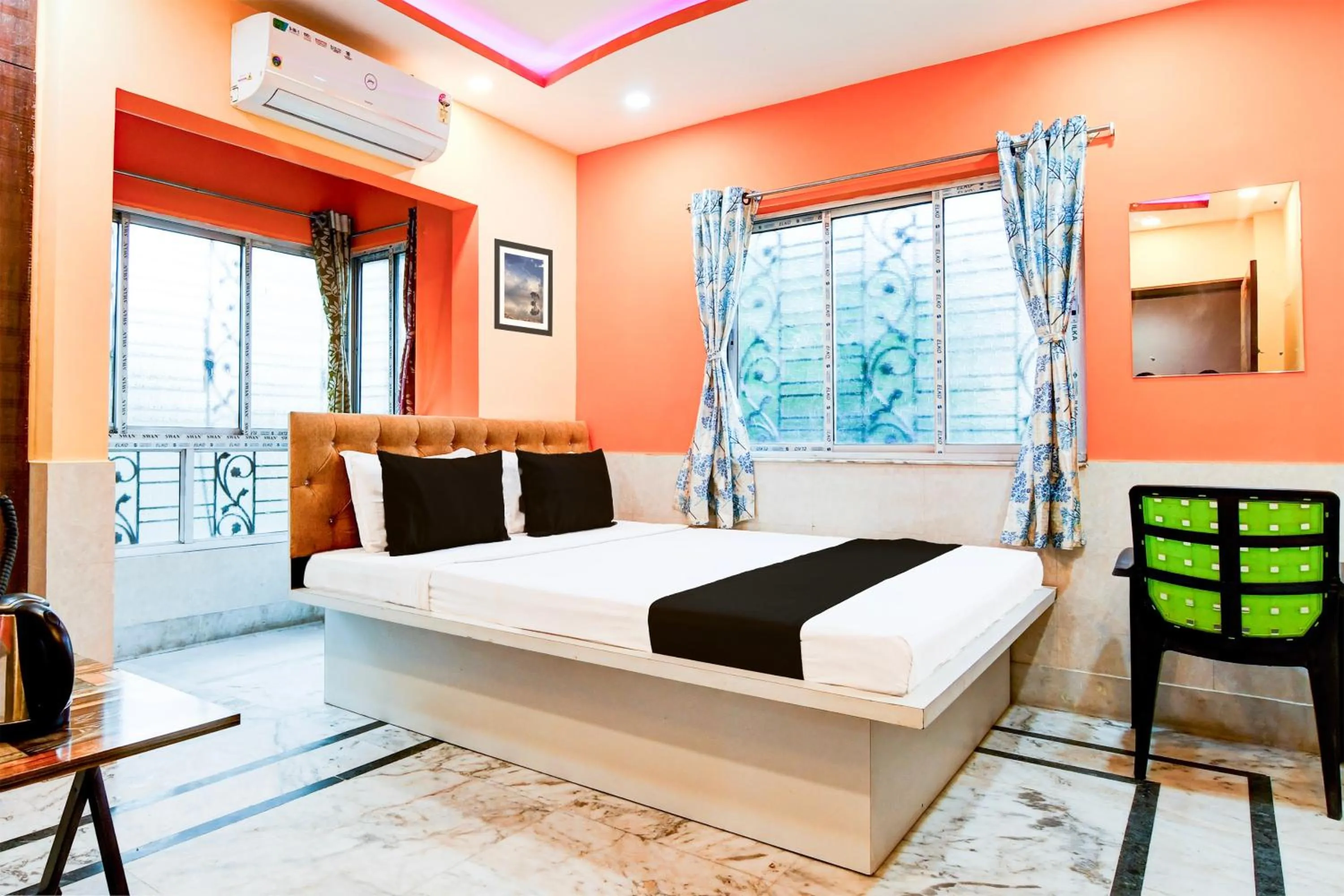 Bedroom, Bed in Super Hotel O Kolkata Near Acropolis Mall Formerly 7 Horse GH