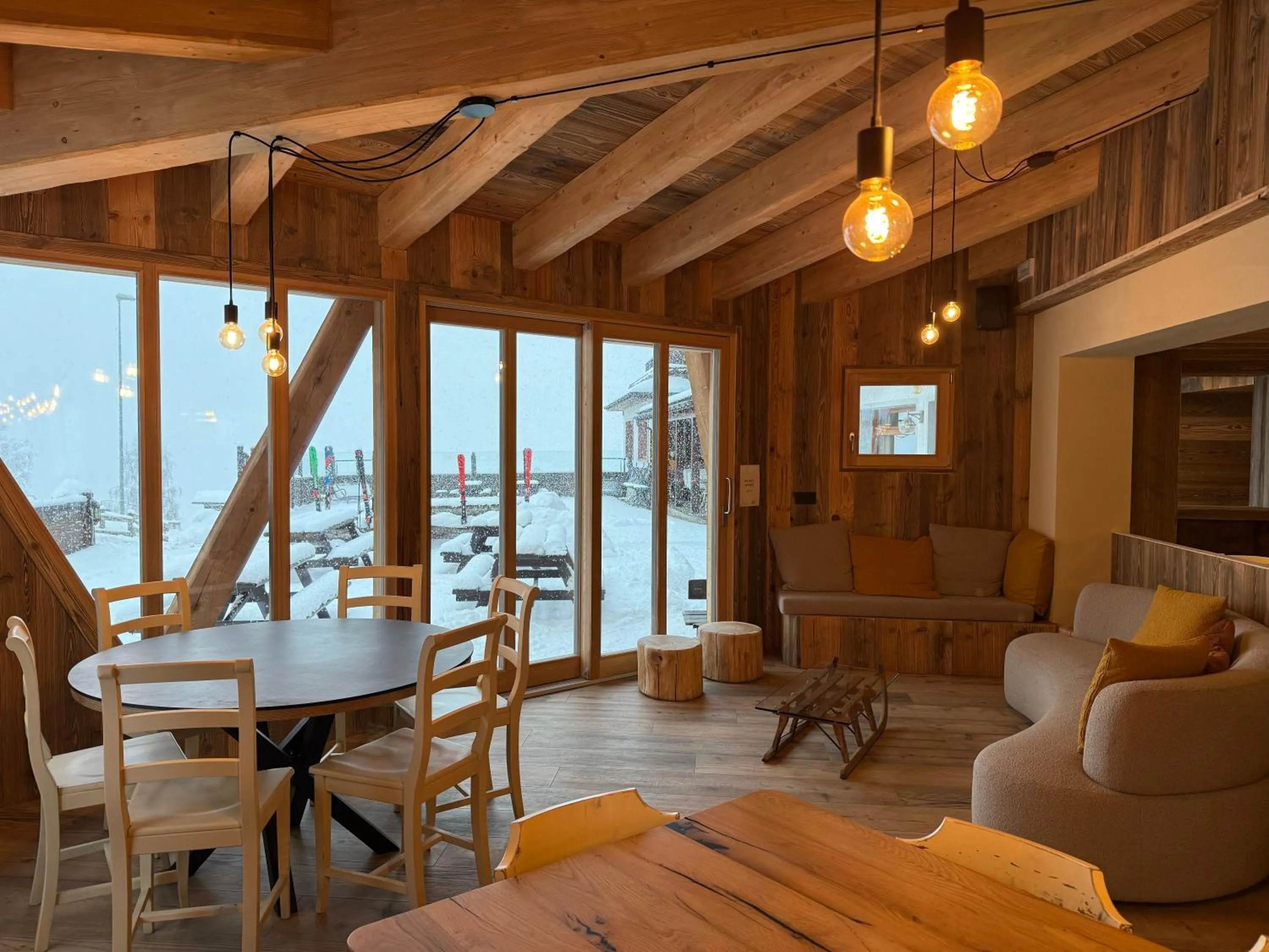 Lounge or bar in Hotel Vallechiara