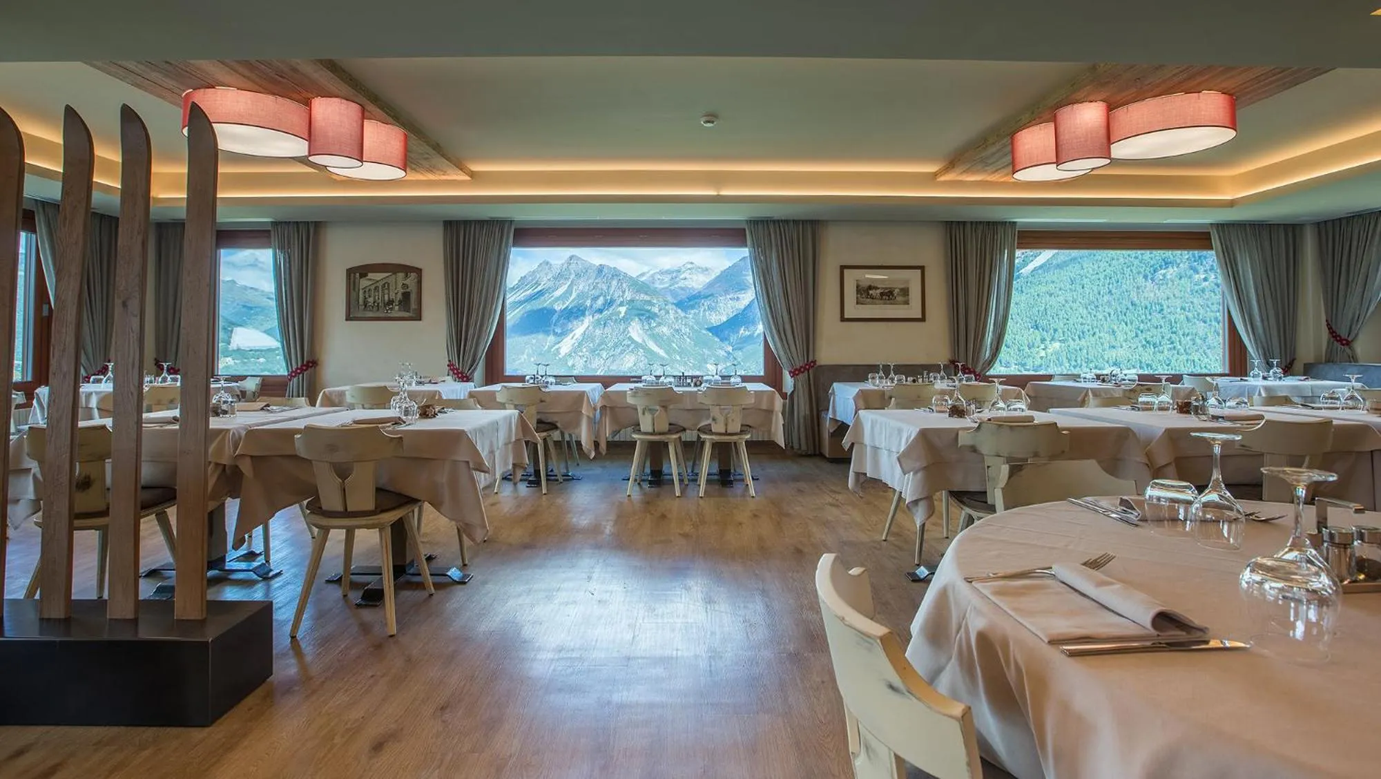 Restaurant/places to eat in Hotel Vallechiara
