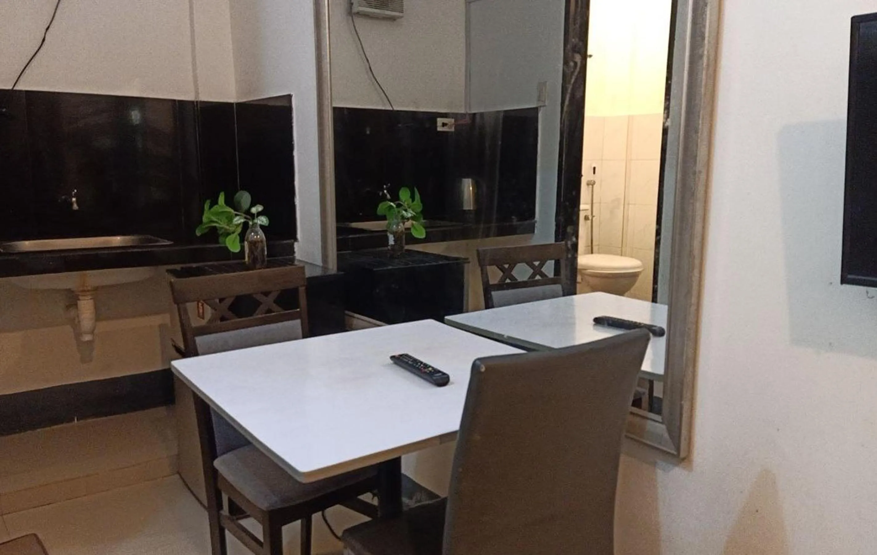 TV and multimedia in Hotel Villarte Fort Pampanga