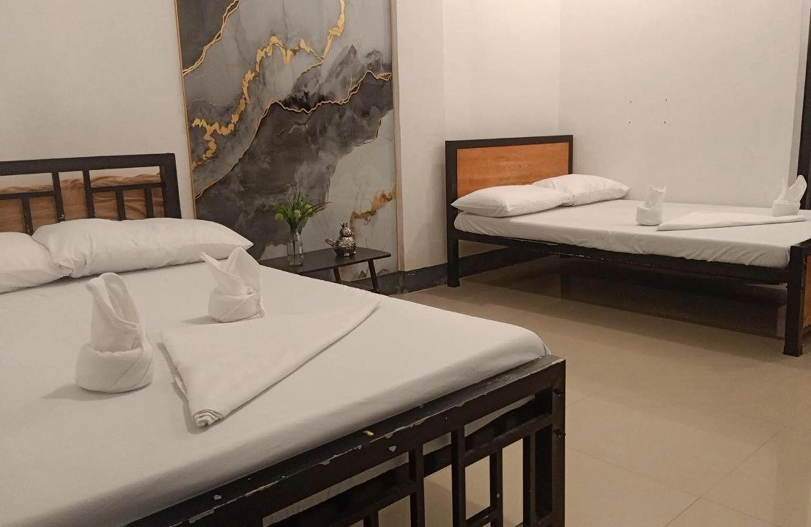 Bed in Hotel Villarte Fort Pampanga