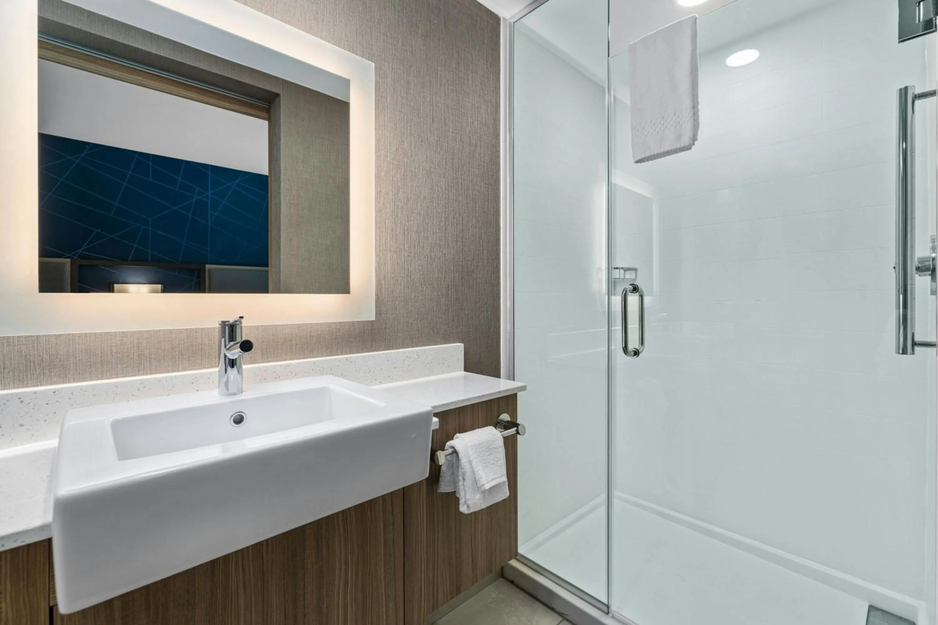 Bathroom in SpringHill Suites by Marriott Camden