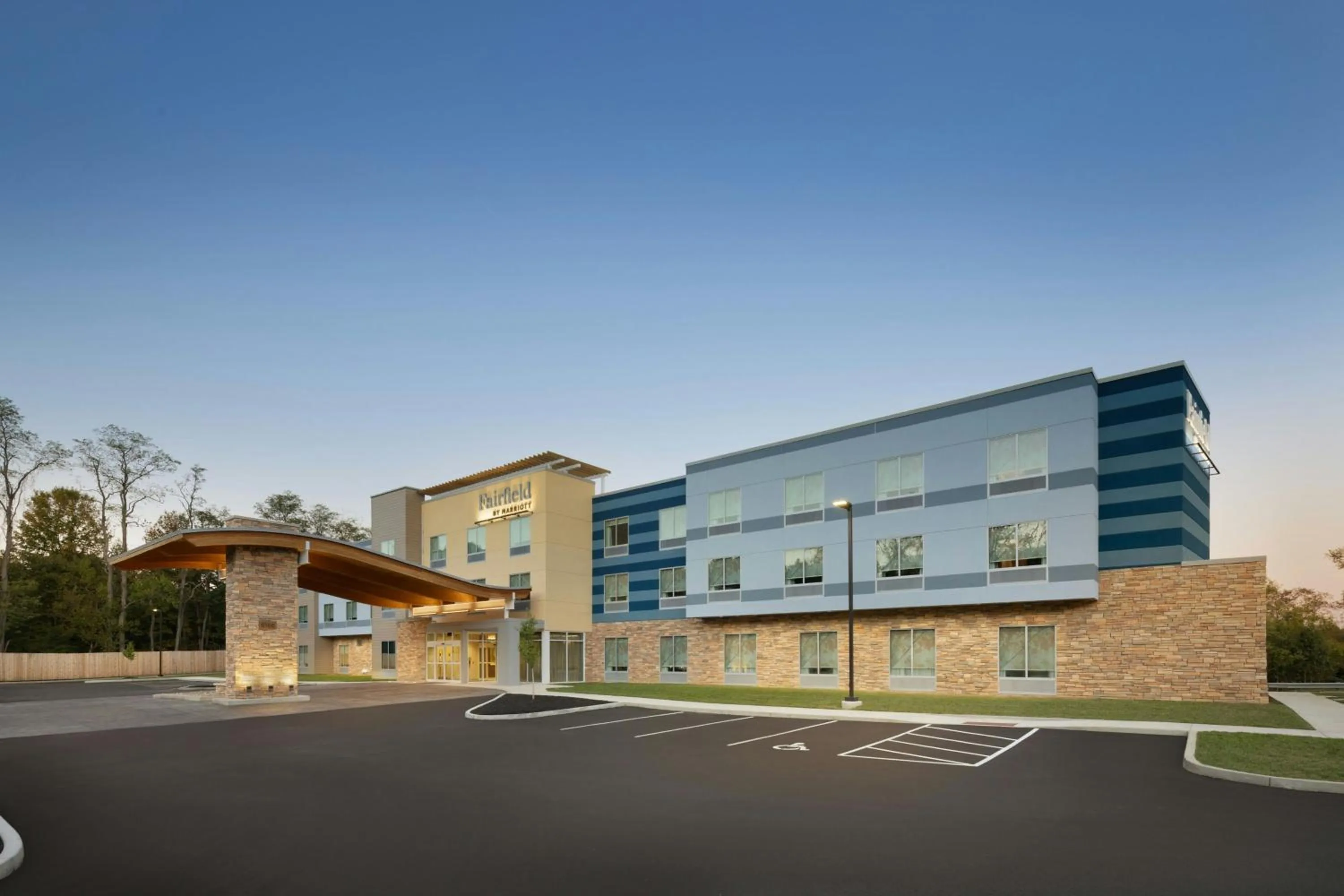 Property building in Fairfield by Marriott Inn & Suites Oxford