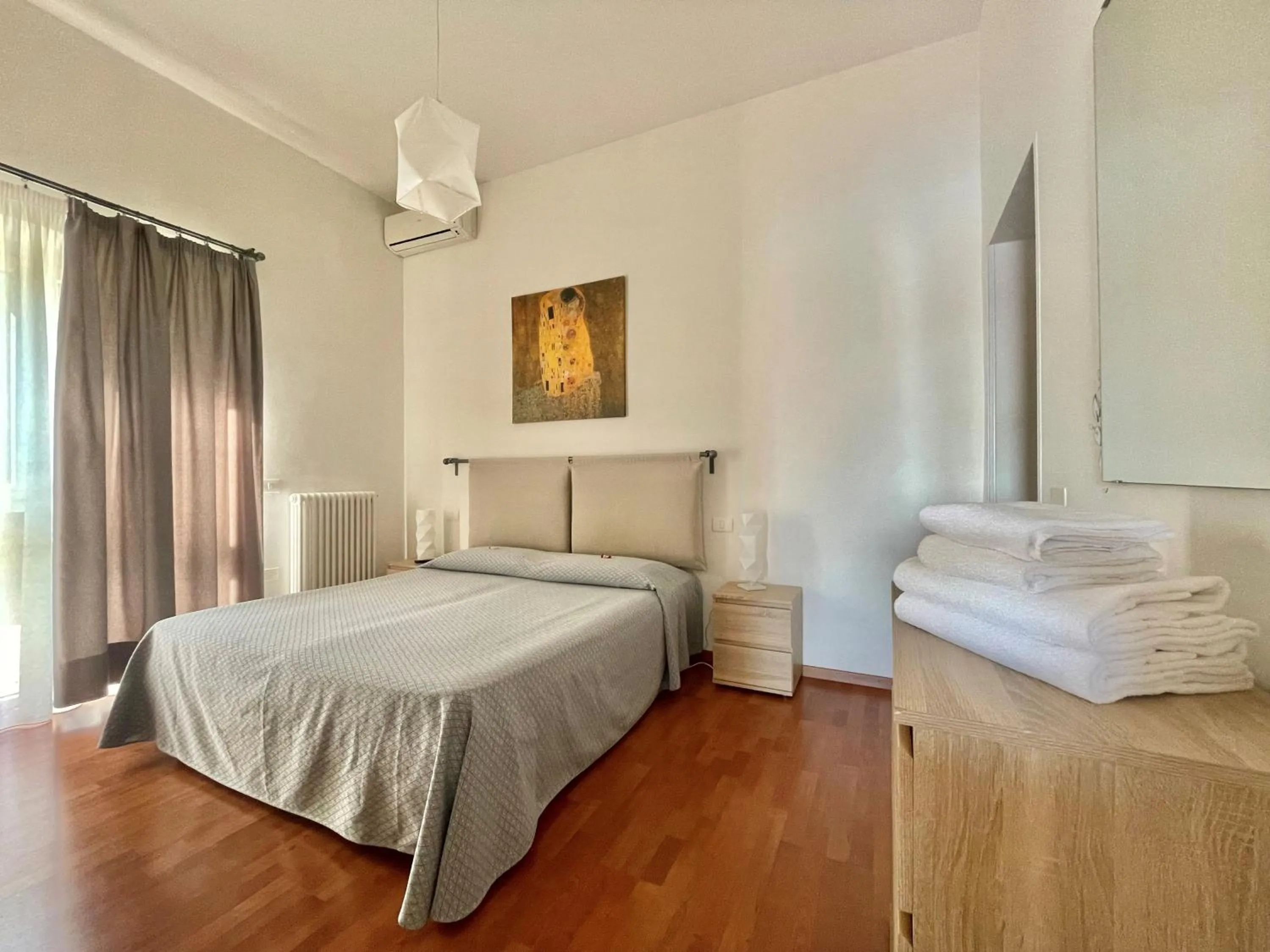 Bedroom, Bed in Residence Beatrix