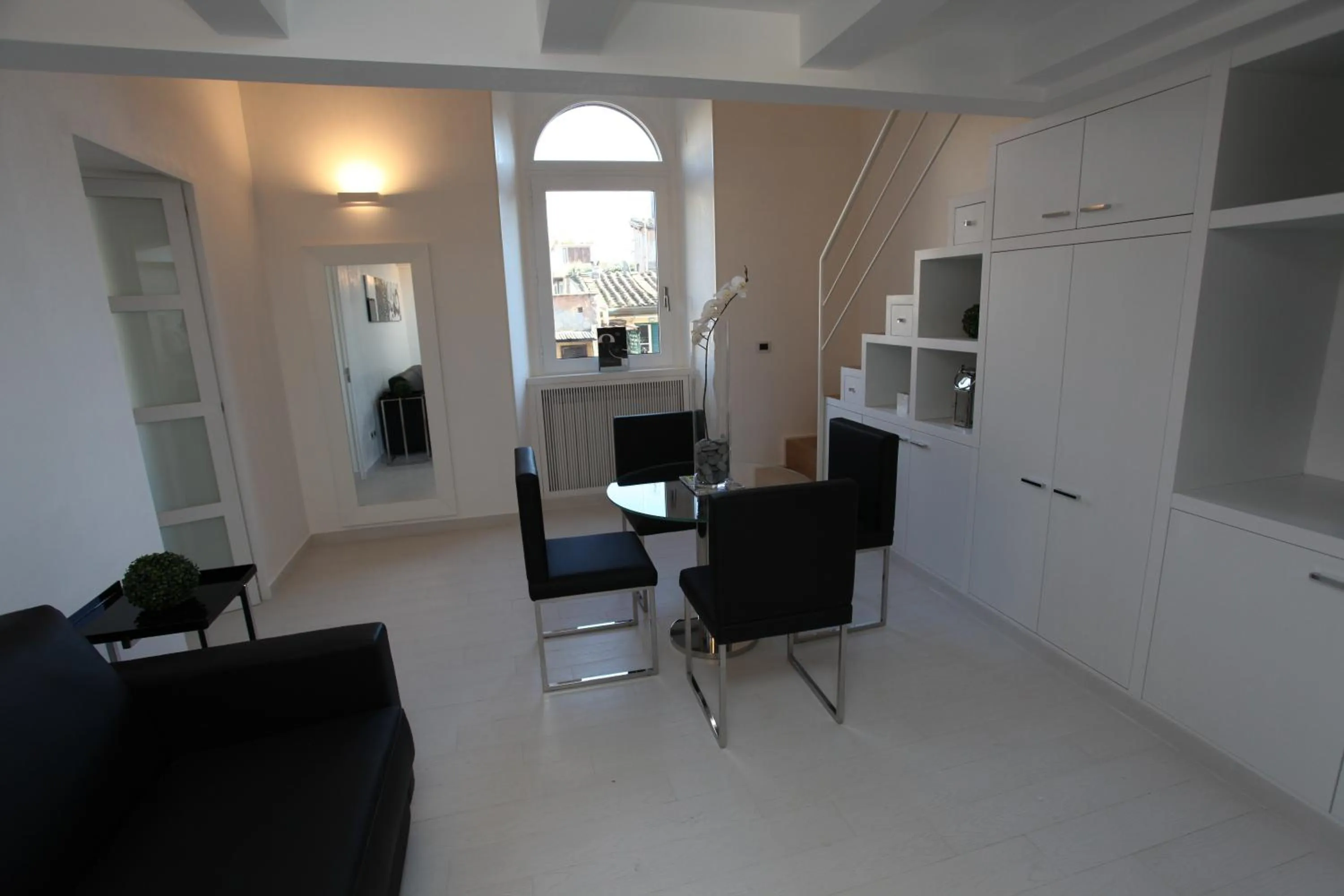 Living room in LHP Suite Roma Piazza del Popolo