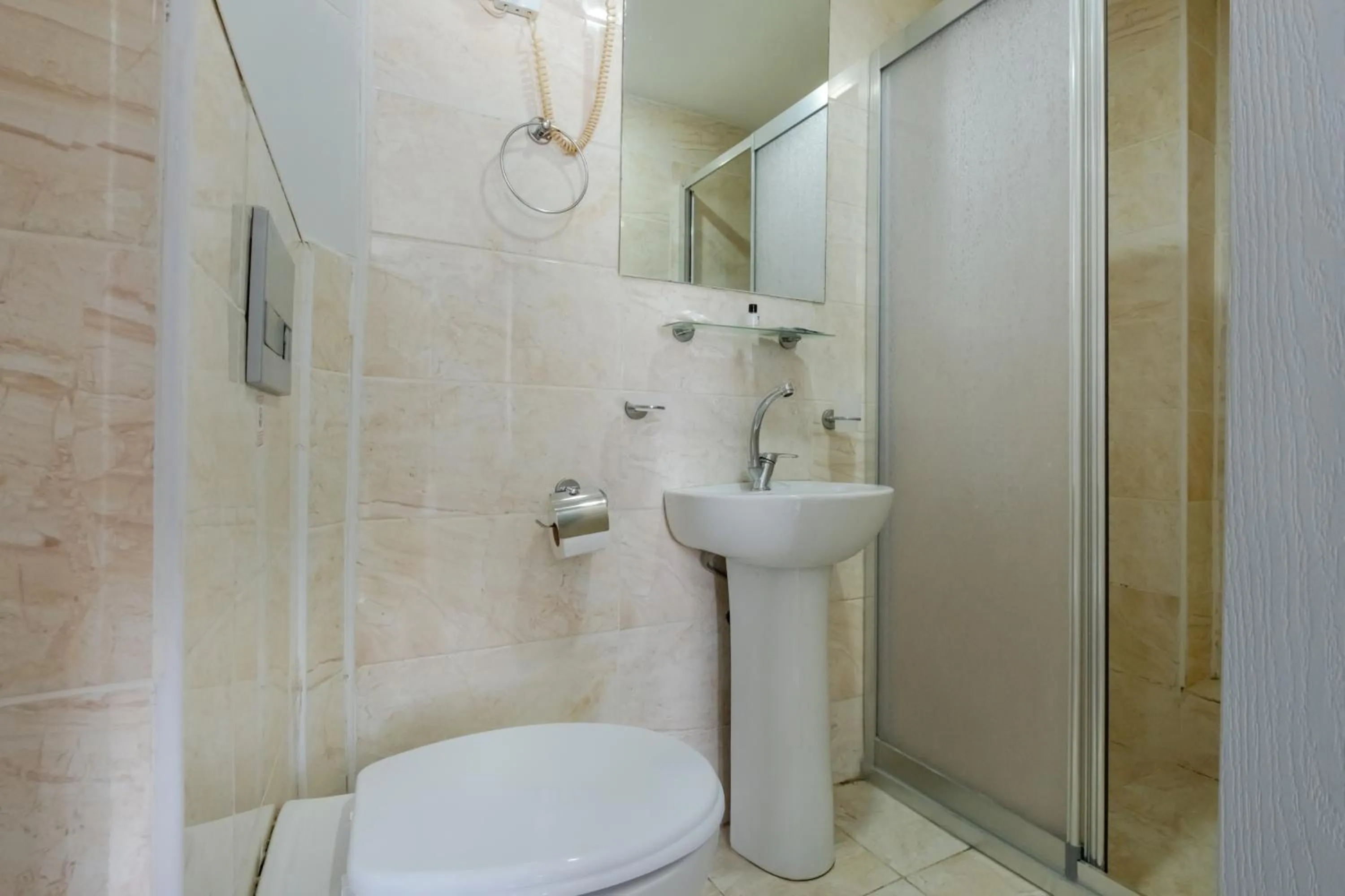 Photo of the whole room in JAMMY Hotel