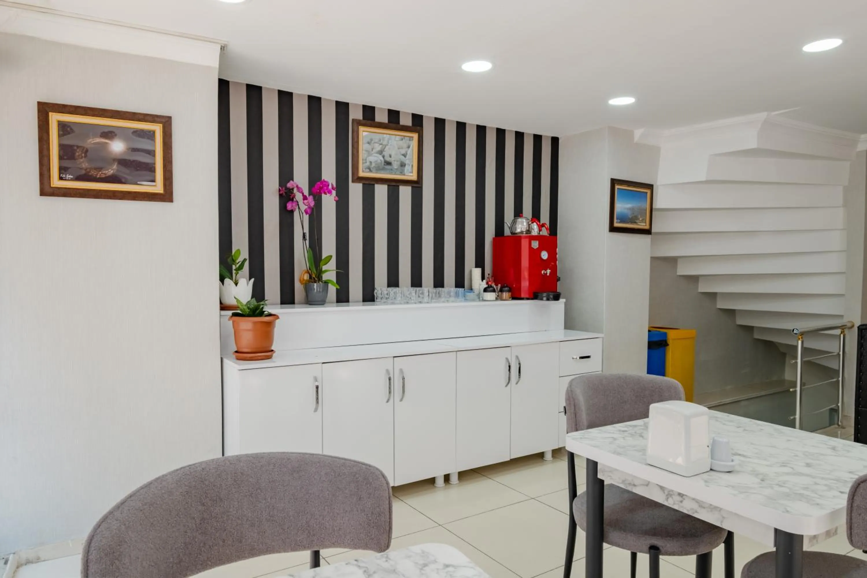 Property building in JAMMY Hotel