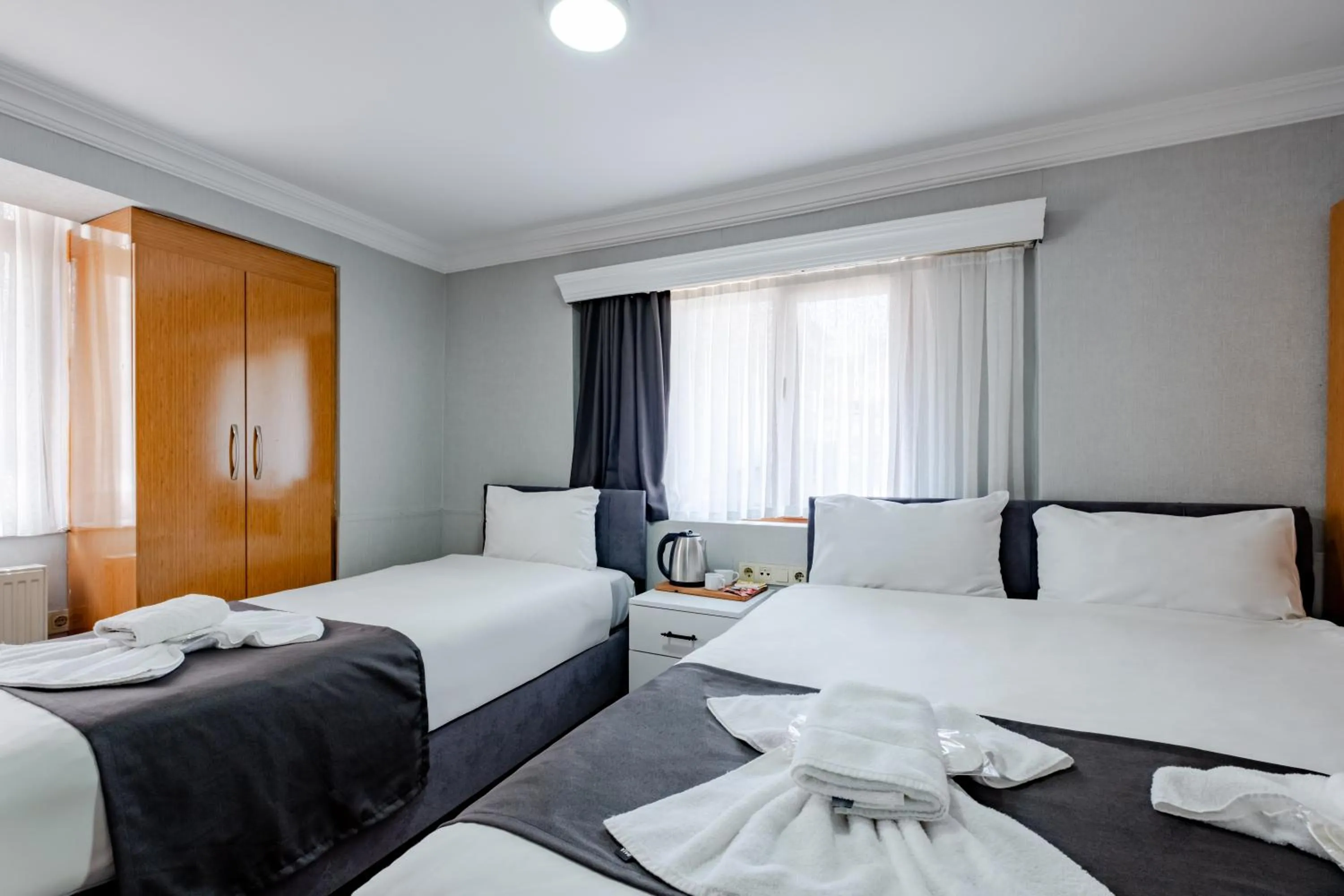 Photo of the whole room, Bed in JAMMY Hotel