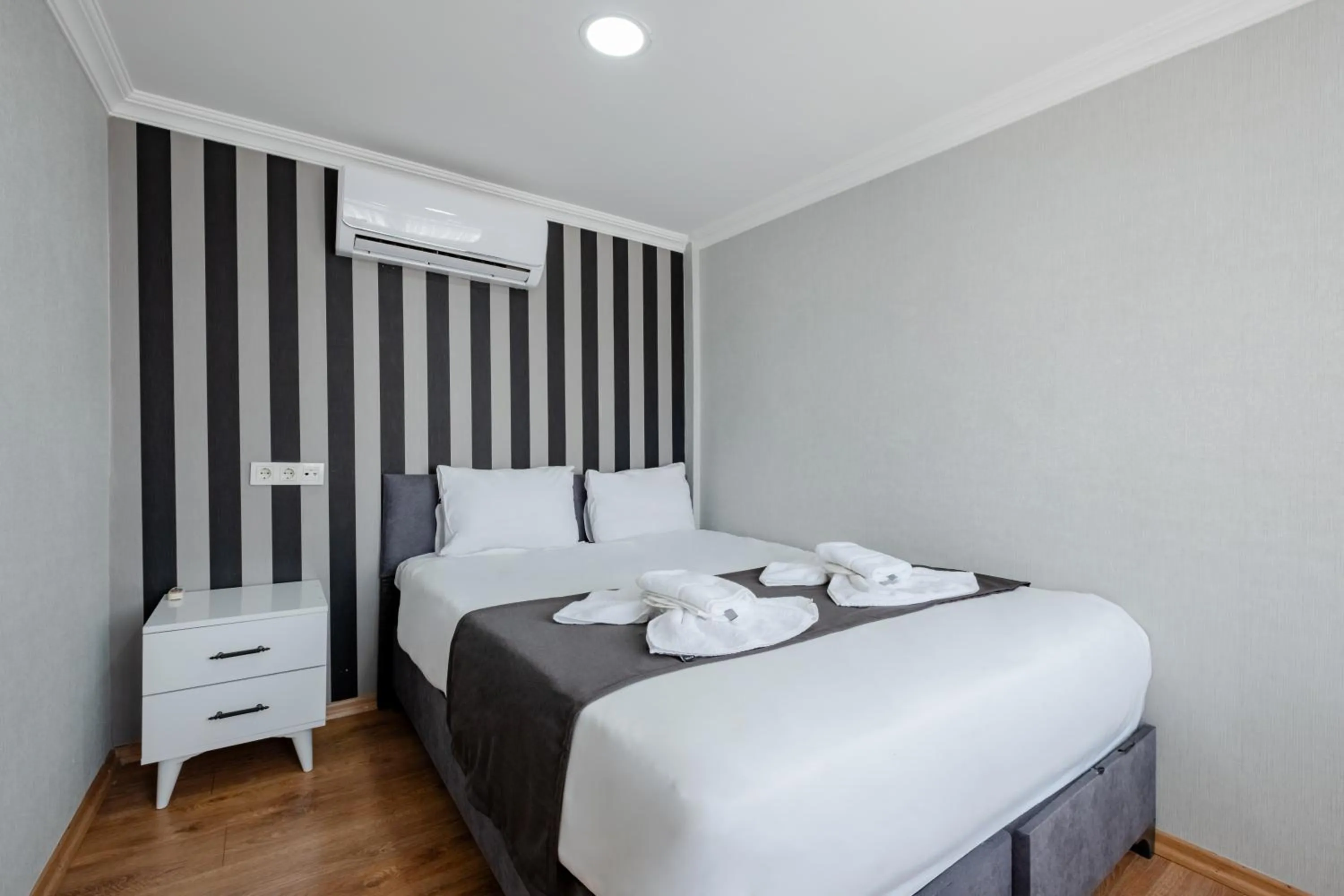 Photo of the whole room, Bed in JAMMY Hotel