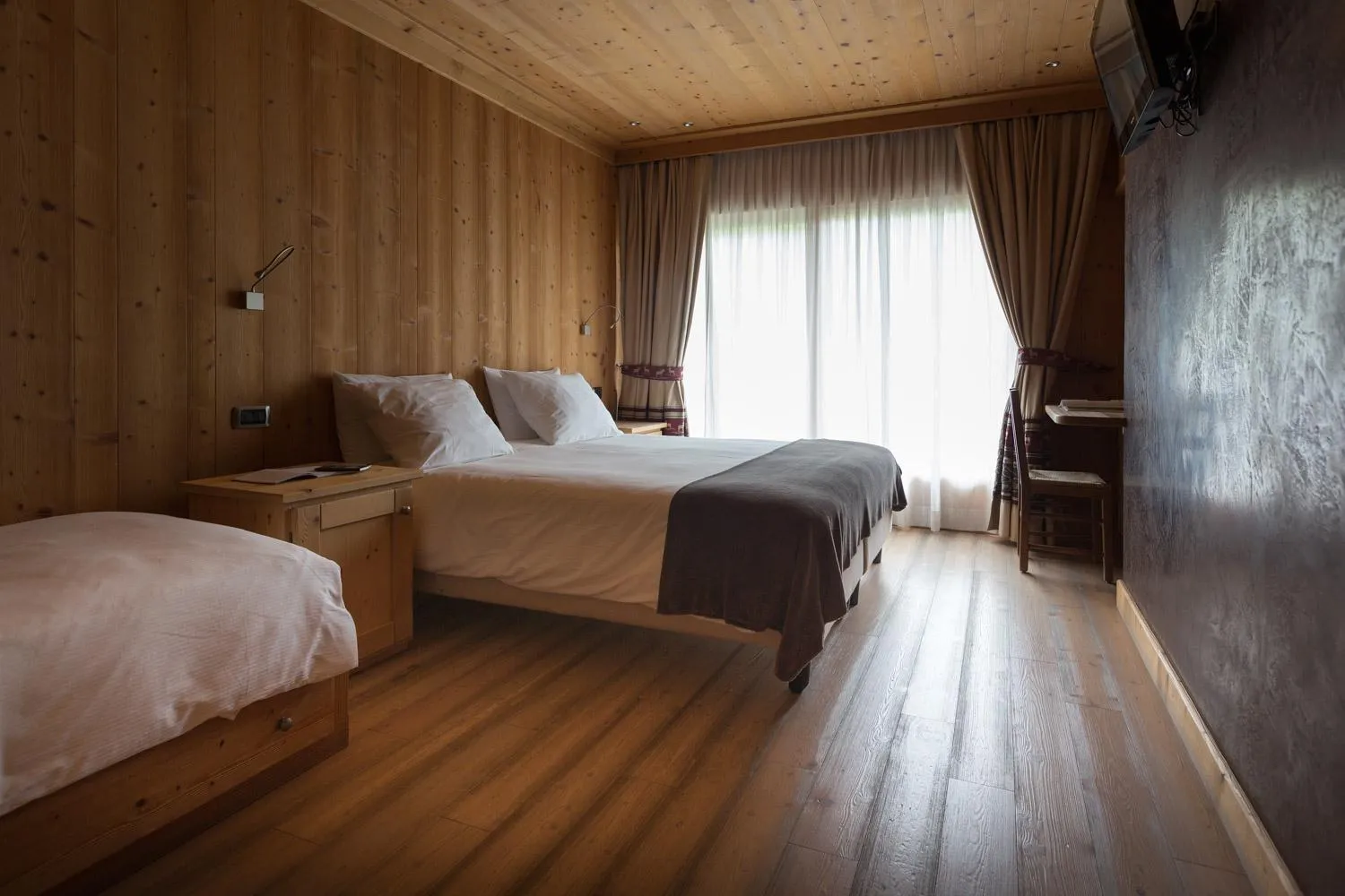 Bedroom, Bed in Funivia Bormio Active Hotel - Adults Only